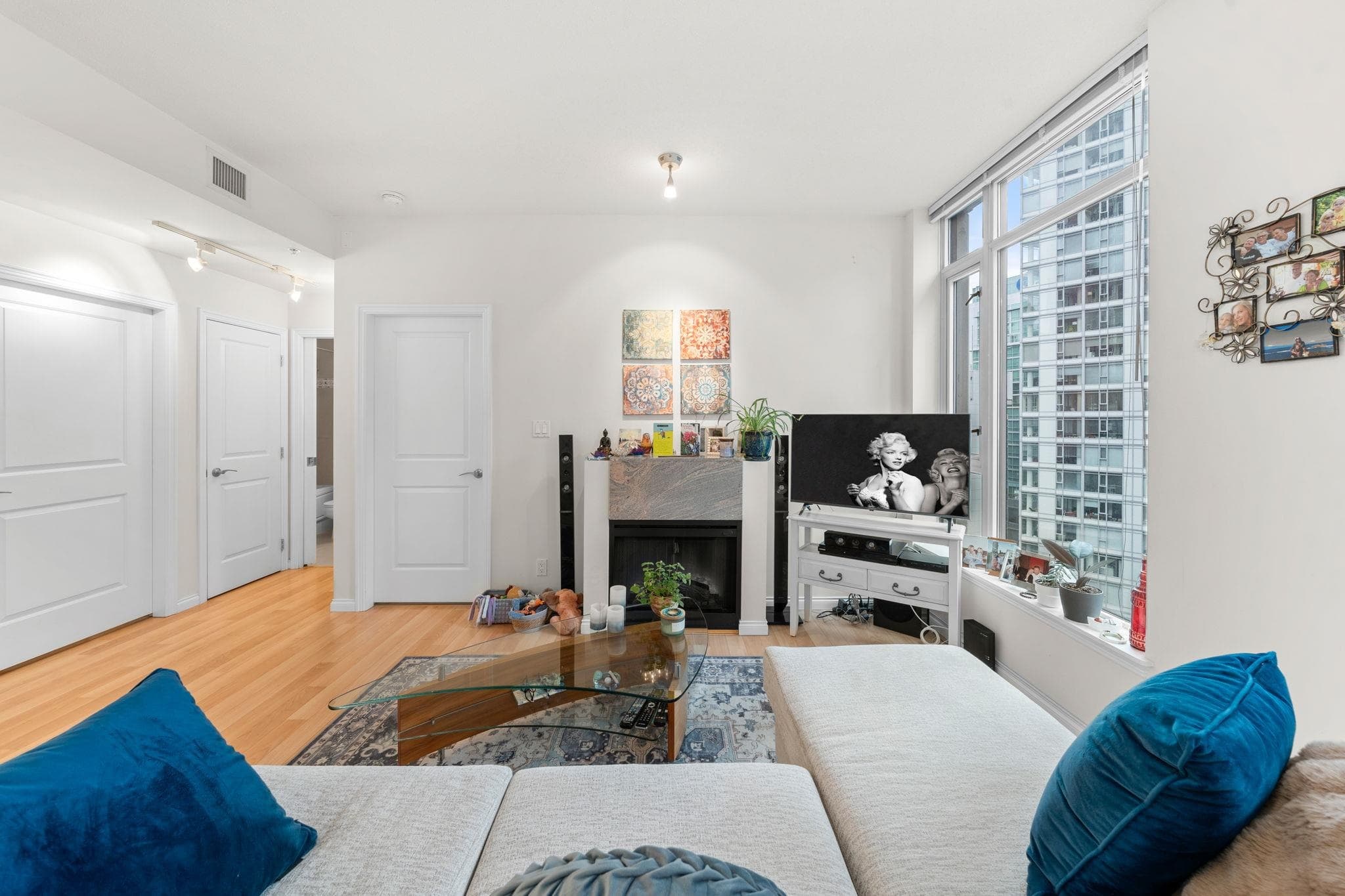 1101 - 1211 Melville Street, Vancouver, V6E 0A7 — photo 5