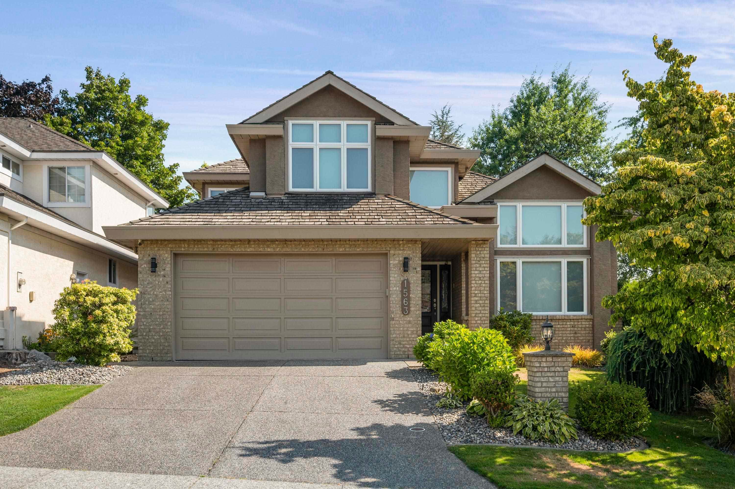 1563 Wintergreen Place, Coquitlam, V3E 2V5 — photo 1