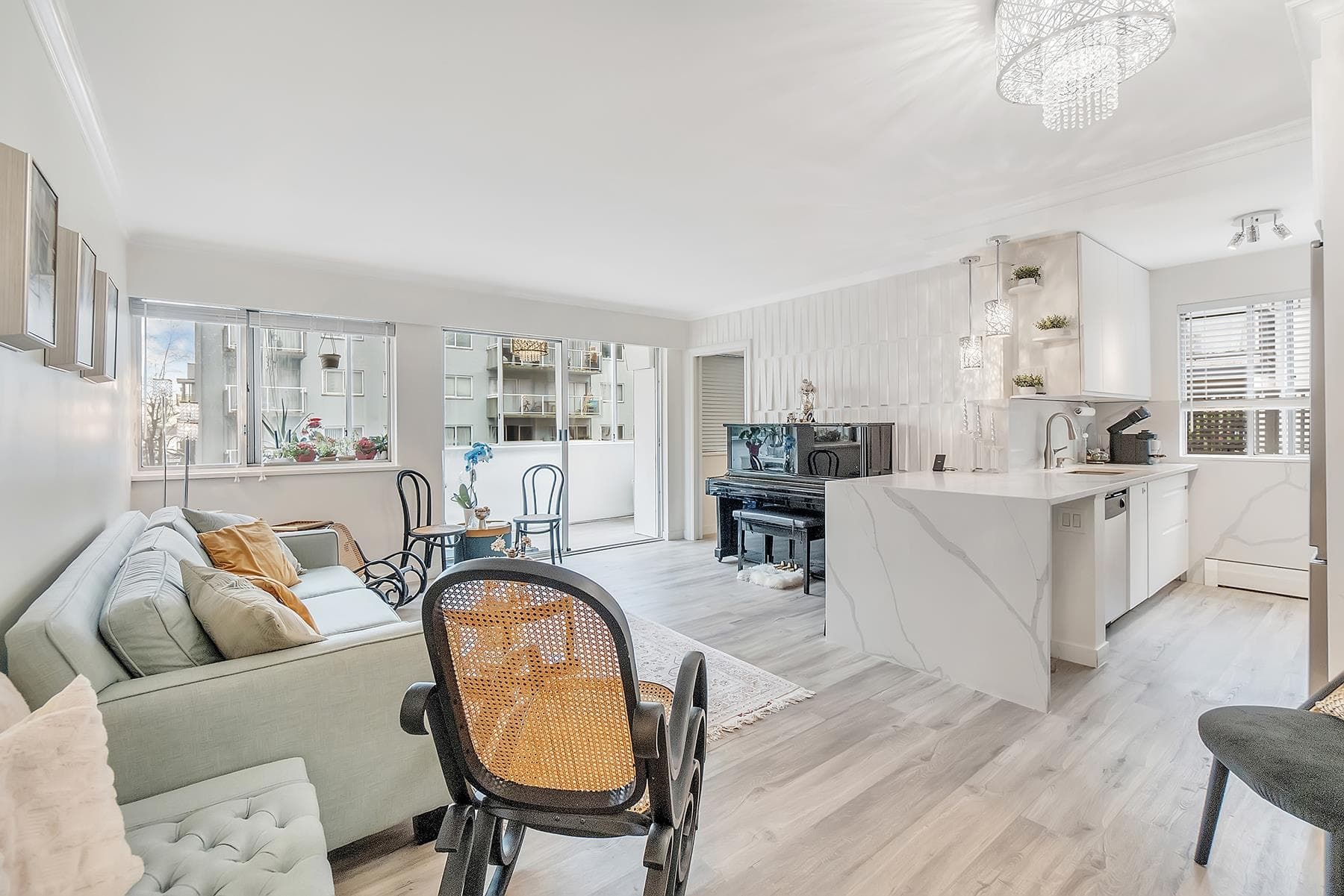 101 - 1750 Esquimalt Avenue, West Vancouver, V7V 1R8 — photo 5