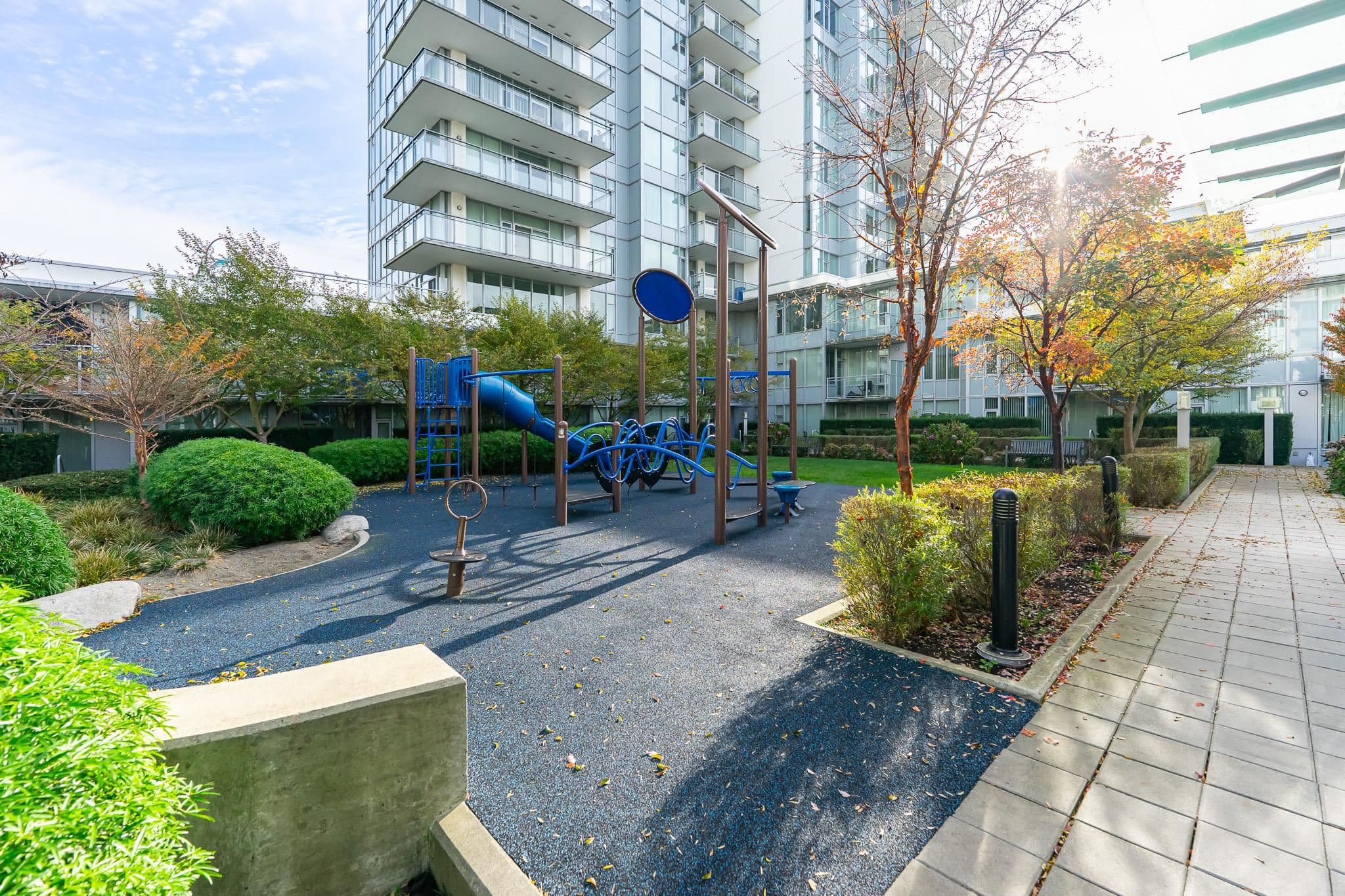 1704 - 3333 Sexsmith Road, Richmond, V6X 0R7 — photo 5
