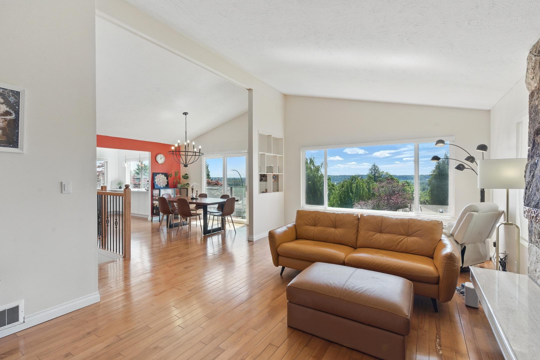 2661 Rogate Avenue, Coquitlam, V3K 5S3 — photo 2