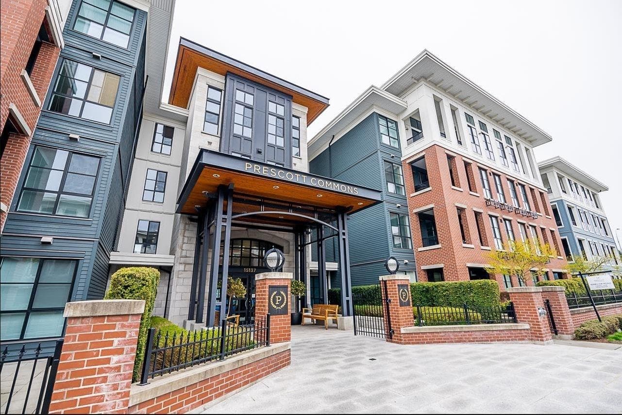 401 - 15137 33 Avenue, Surrey, V3Z 0Y1 — photo 1