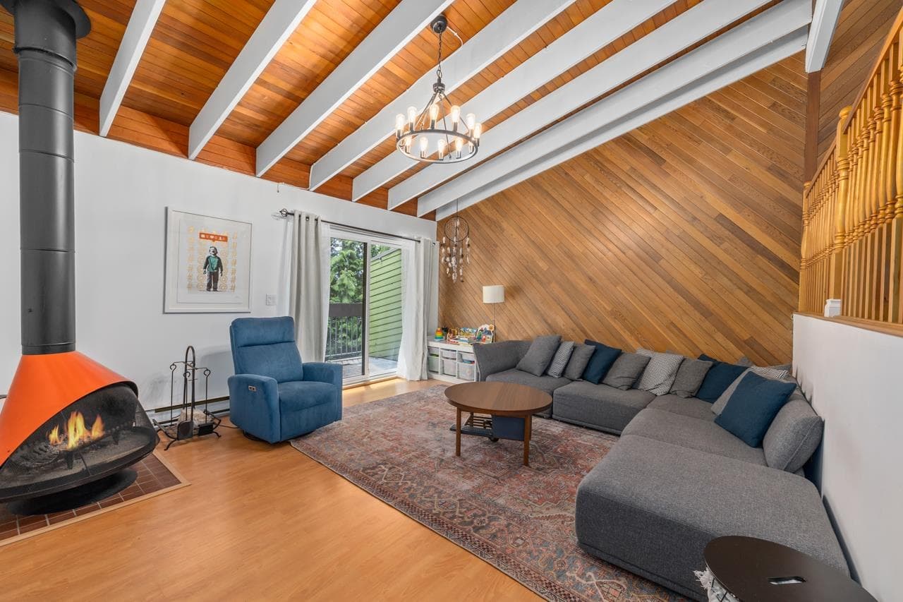 2686 Kingsford Avenue, Burnaby — sold
