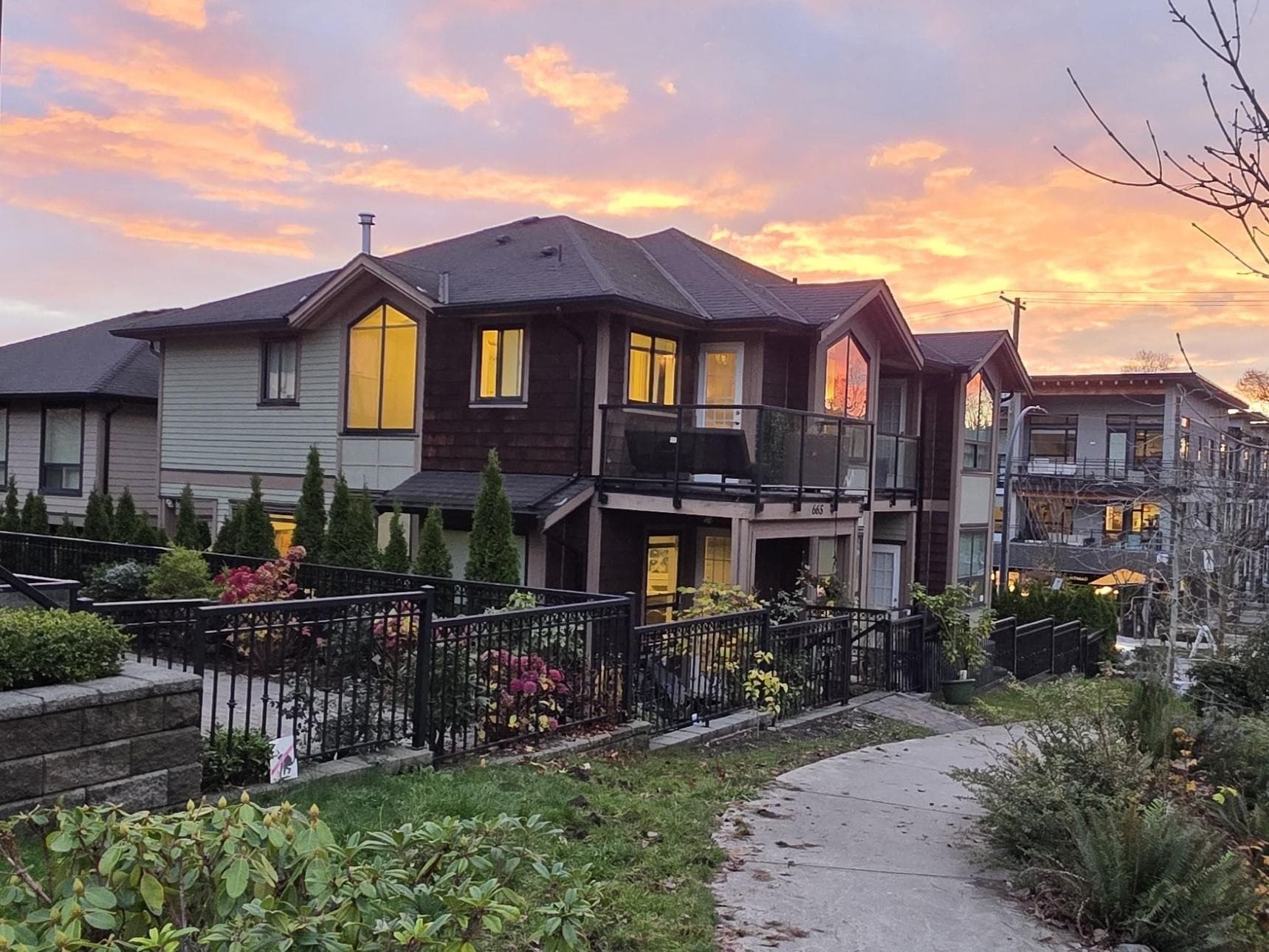 665 W 15th Street, North Vancouver