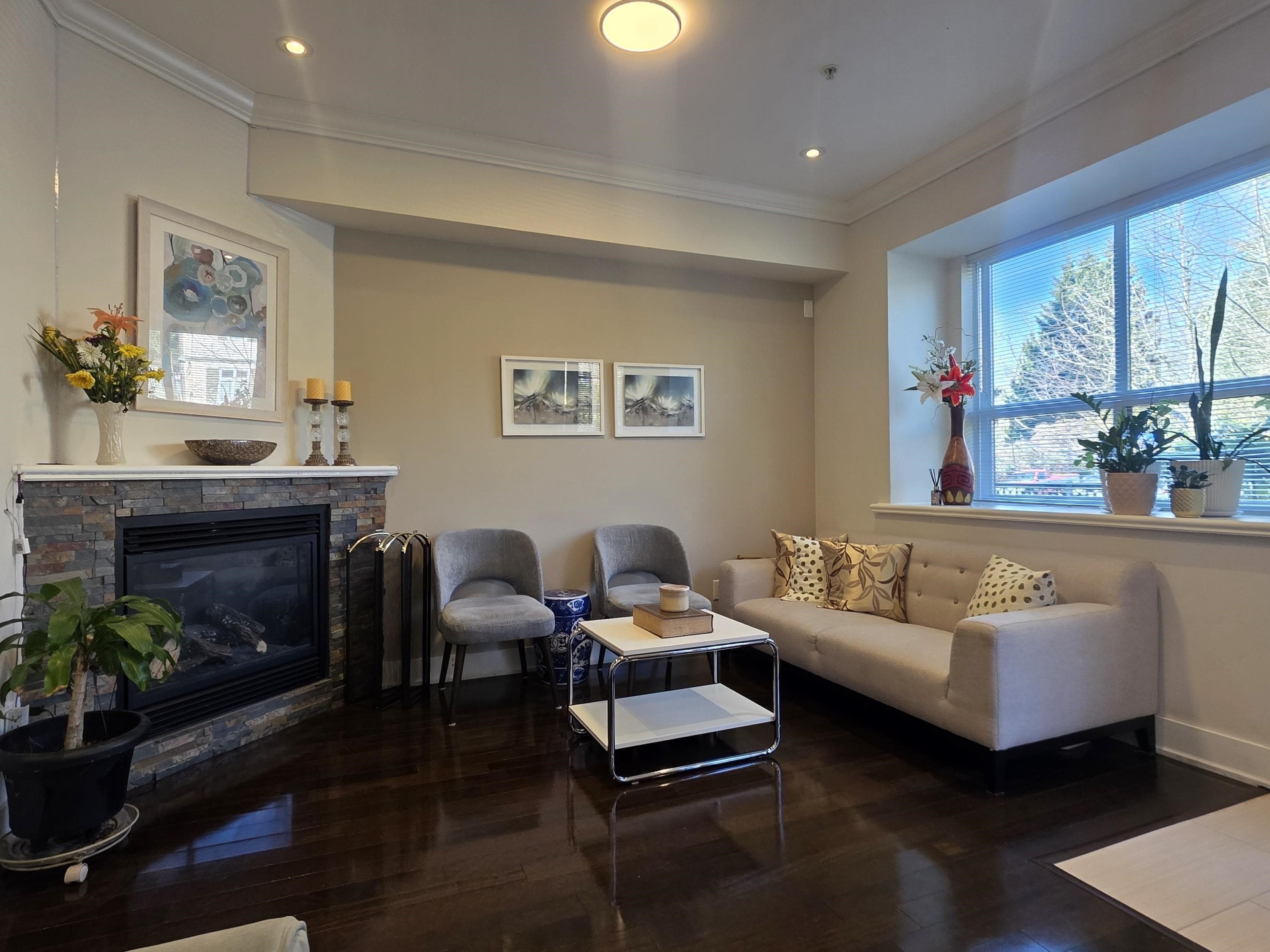 665 W 15th Street, North Vancouver, V7M 1T1 — photo 4