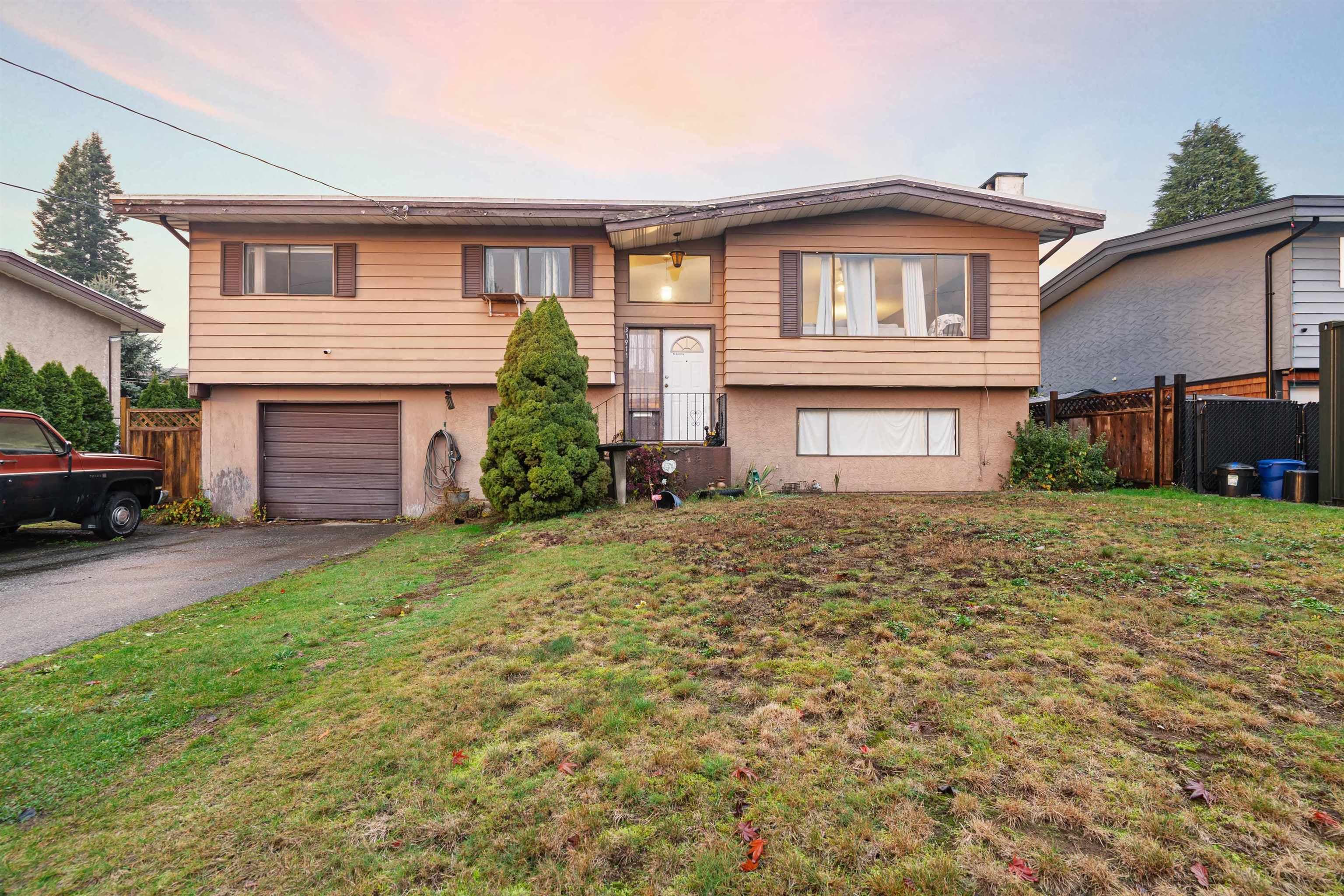 31911 Starling Avenue, Mission, V2V 4T8 — photo 1