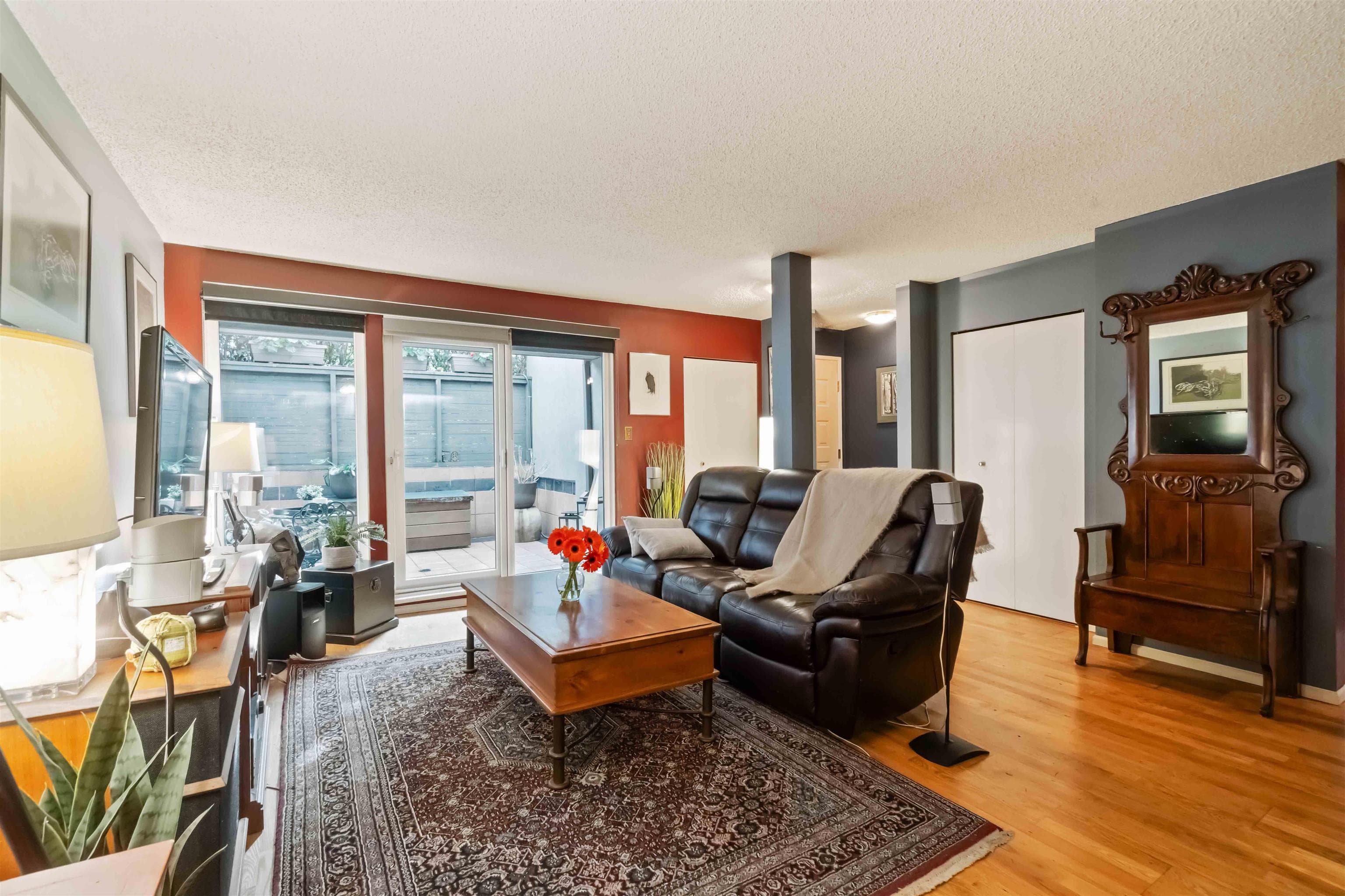 1305 W 8th Avenue, Vancouver, V6H 3W4 — photo 3