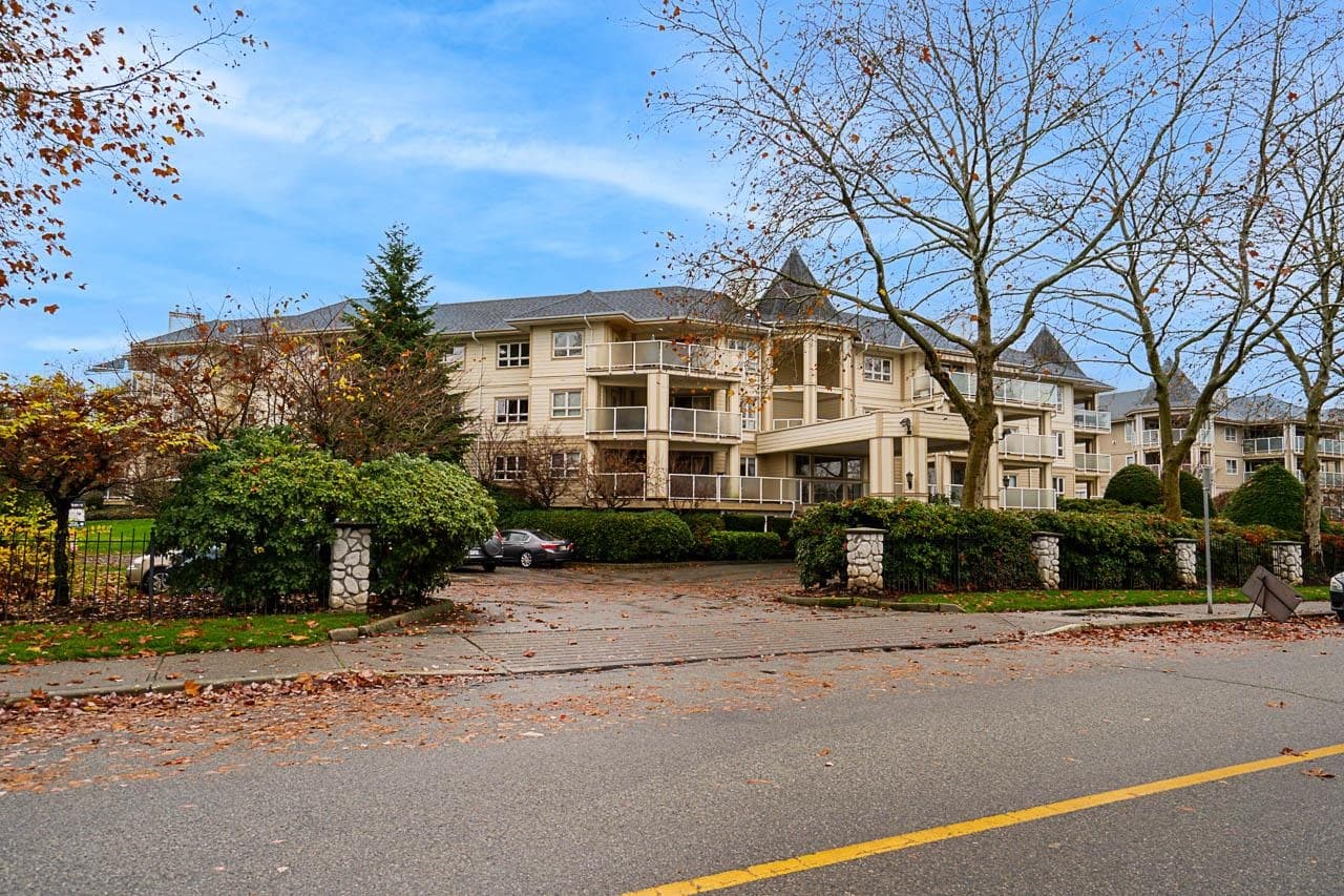 105 - 20125 55a Avenue, Langley, V3A 8L6 — photo 1
