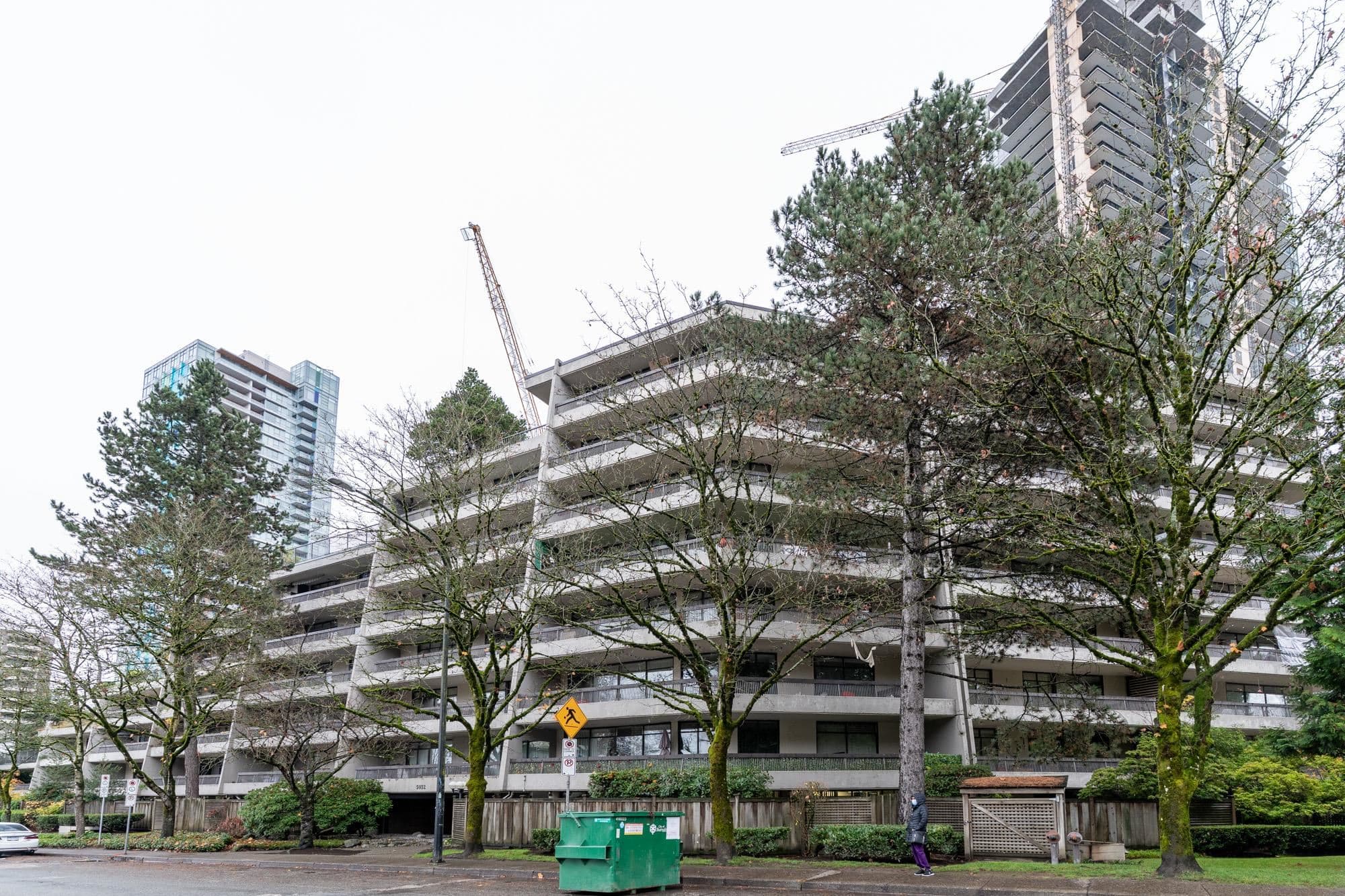 301 - 5932 Patterson Avenue, Burnaby, V5H 4B4 — photo 3