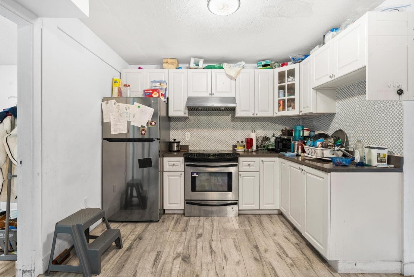 886 E 56th Avenue, Vancouver, V5X 1S2 — photo 2