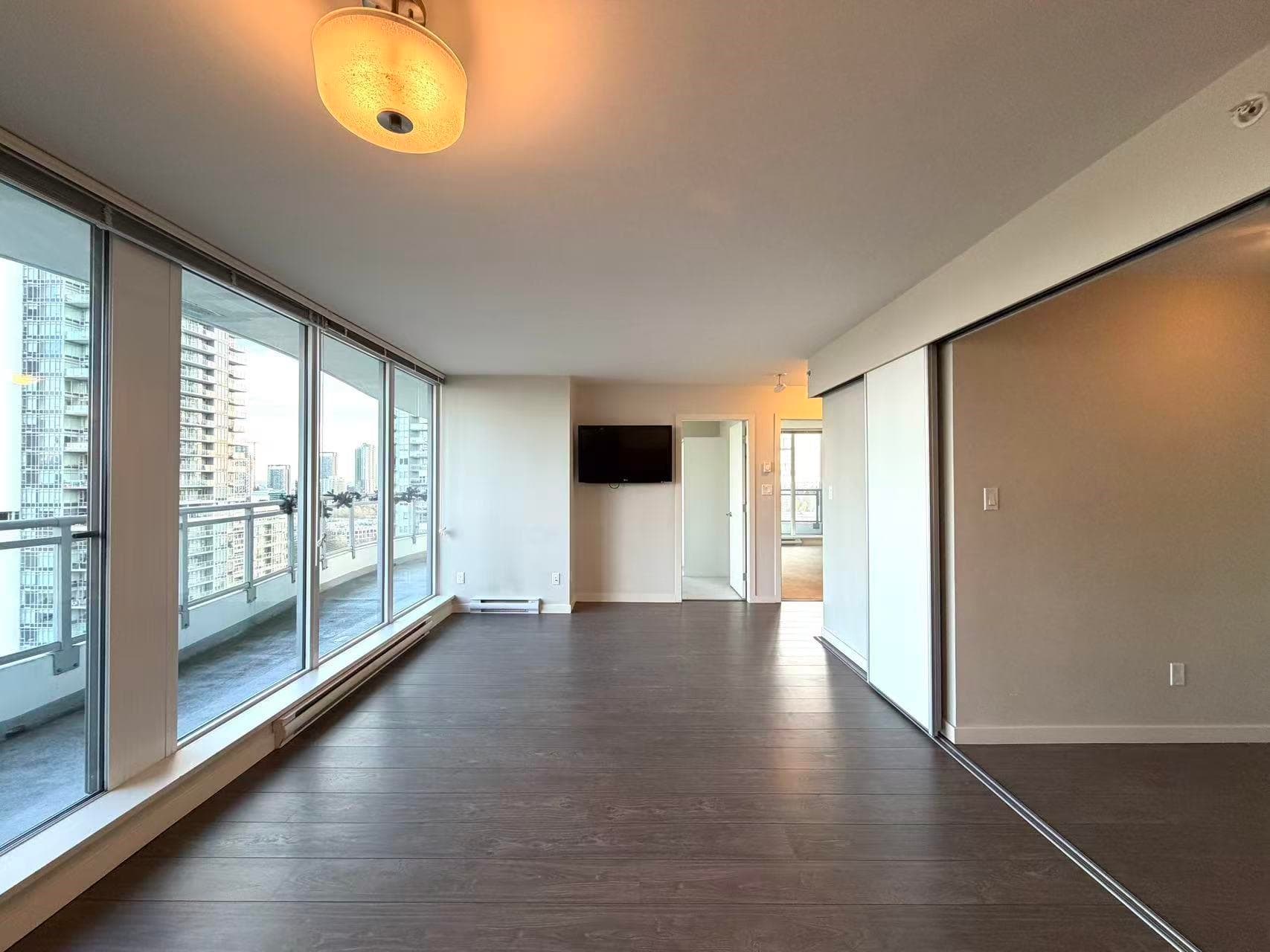 1705 - 13303 Central Avenue, Surrey, V3T 0K6 — photo 3