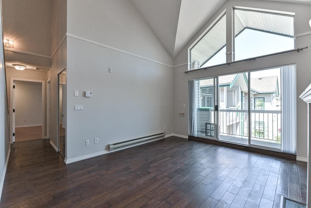 320 - 13911 70 Avenue, Surrey, V3W 6B4 — photo 2