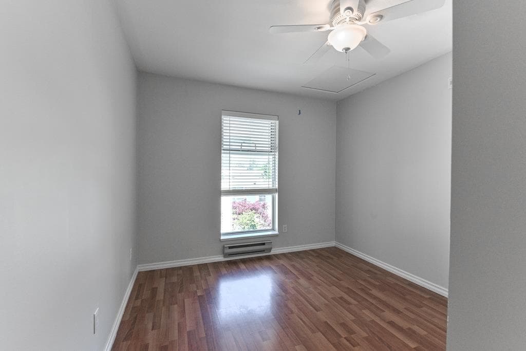 320 - 13911 70 Avenue, Surrey, V3W 6B4 — photo 3