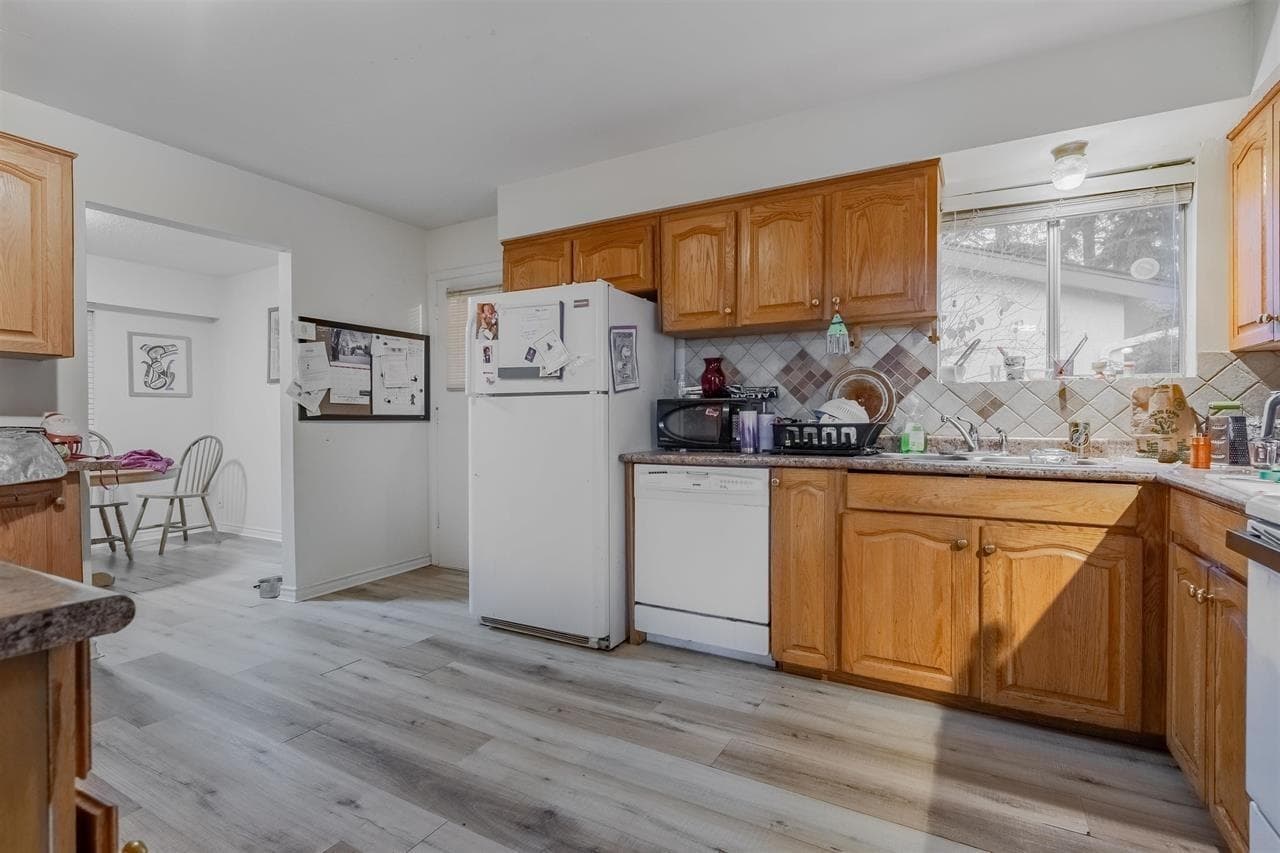 11084 148 Street, Surrey, V3R 3Y8 — photo 4