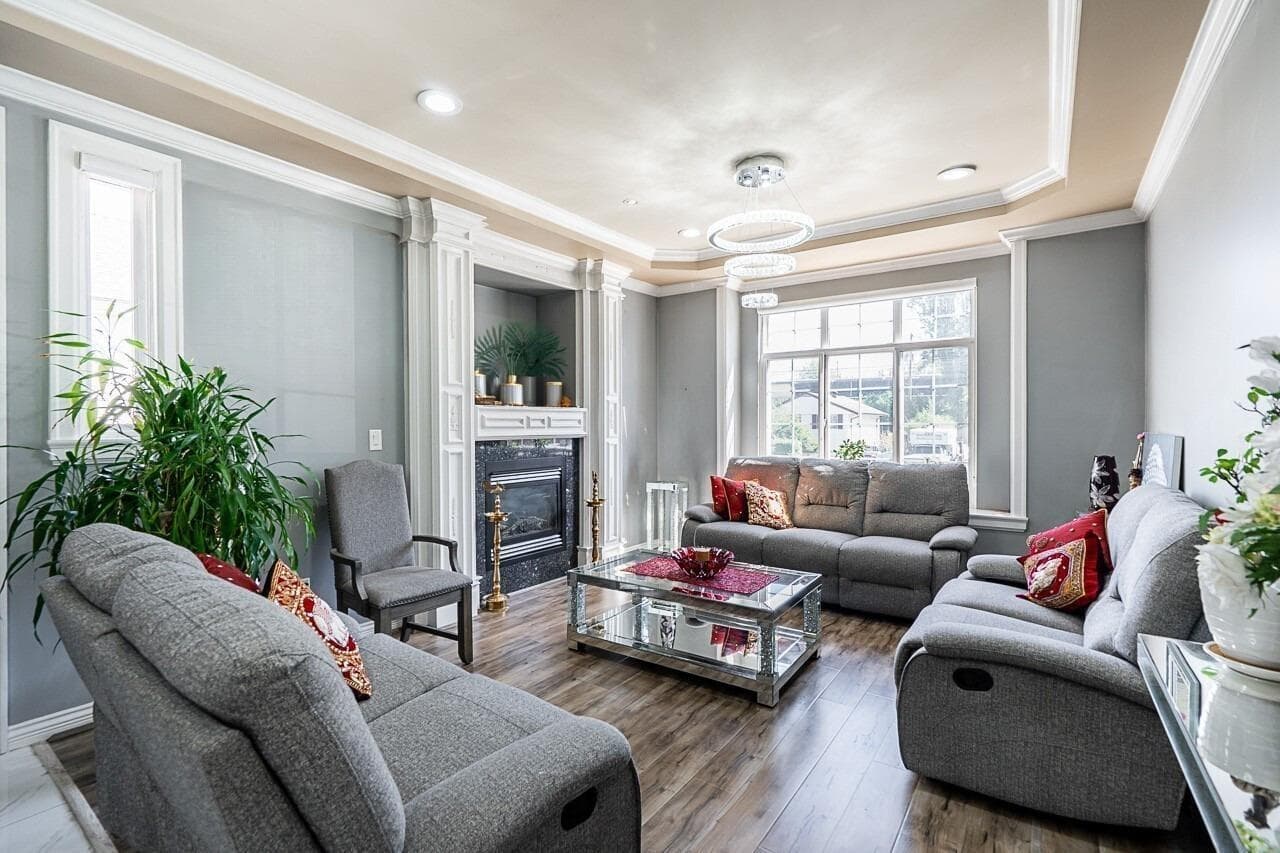 12967 106a Avenue, Surrey, V3T 2E3 — photo 3