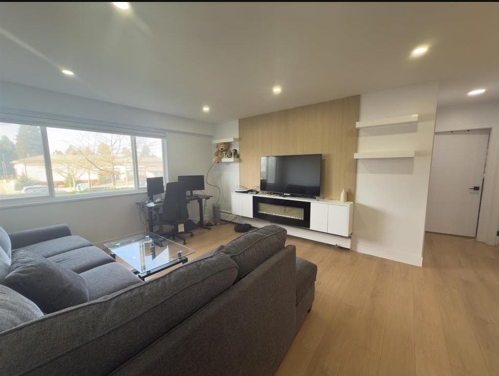 218 - 11816 88 Avenue, Delta