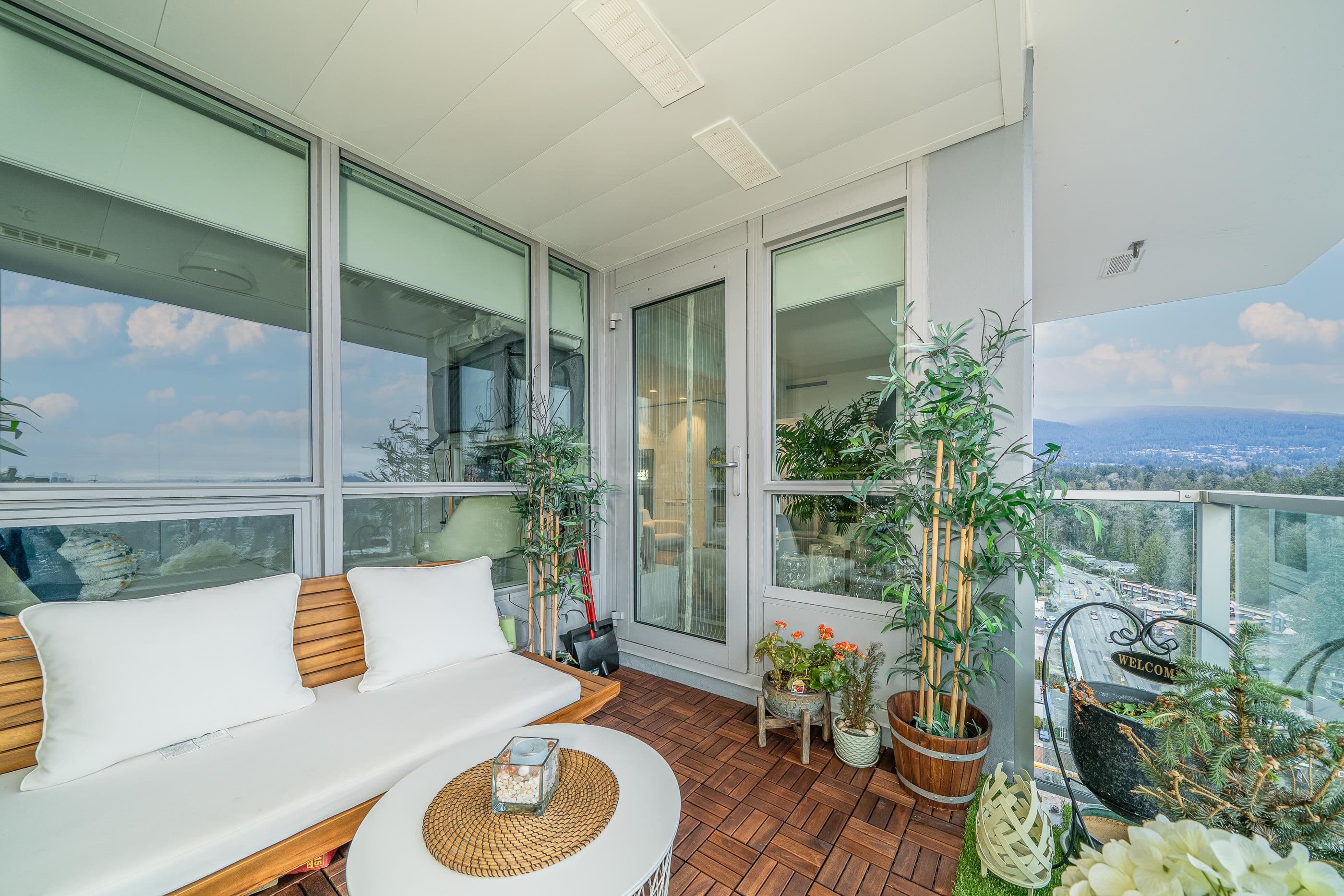 2102 - 1632 Lions Gate Lane, North Vancouver, V7P 0E2 — photo 4