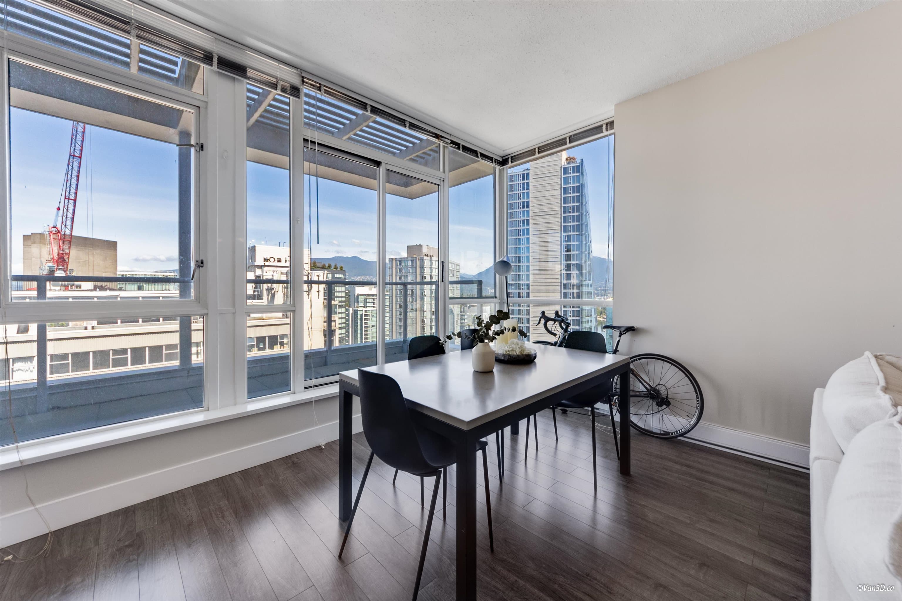 2204 - 1420 W Georgia Street, Vancouver, V6G 3K4 — photo 2