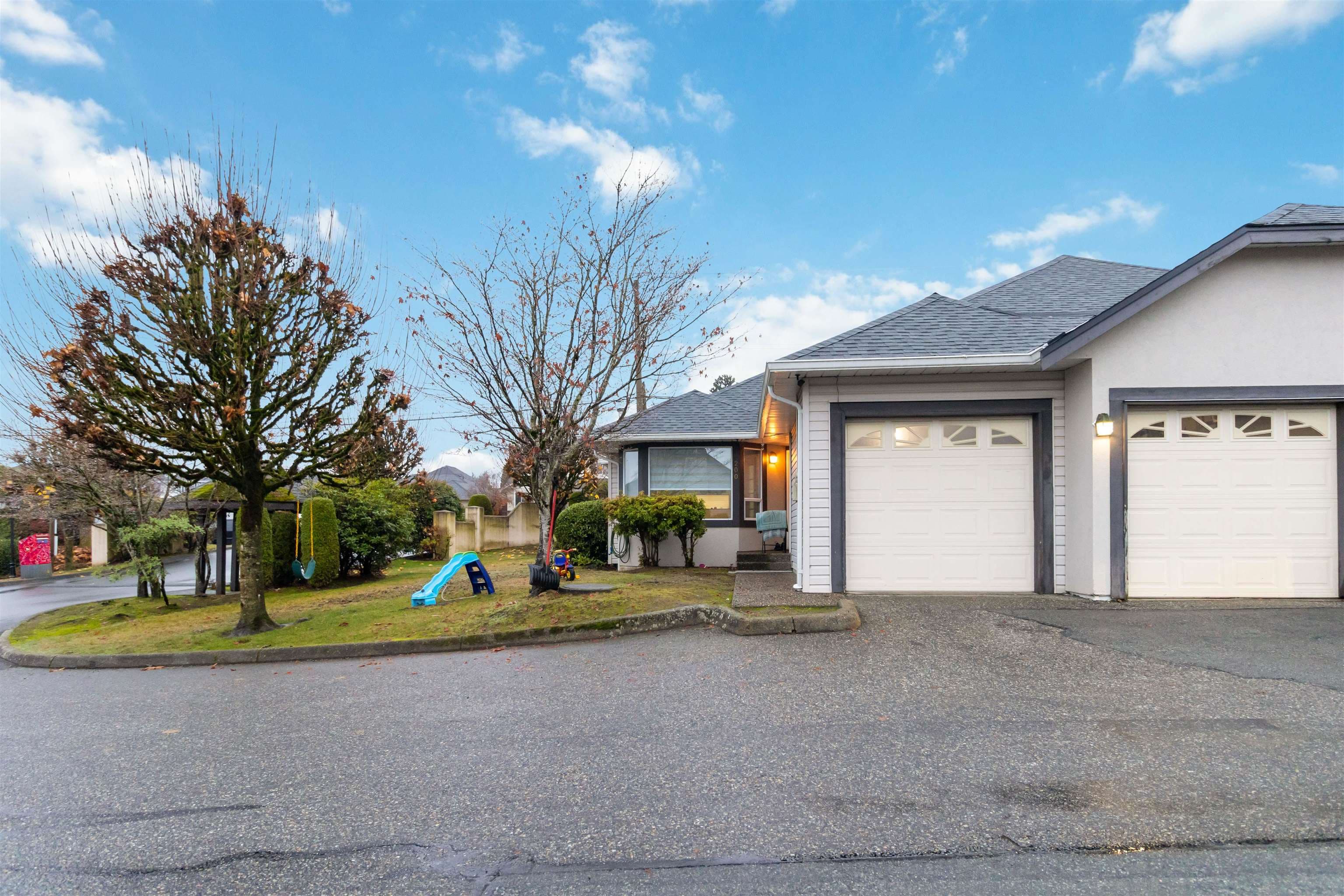 200 - 3160 Townline Road, Abbotsford, V2T 5P4 — photo 2