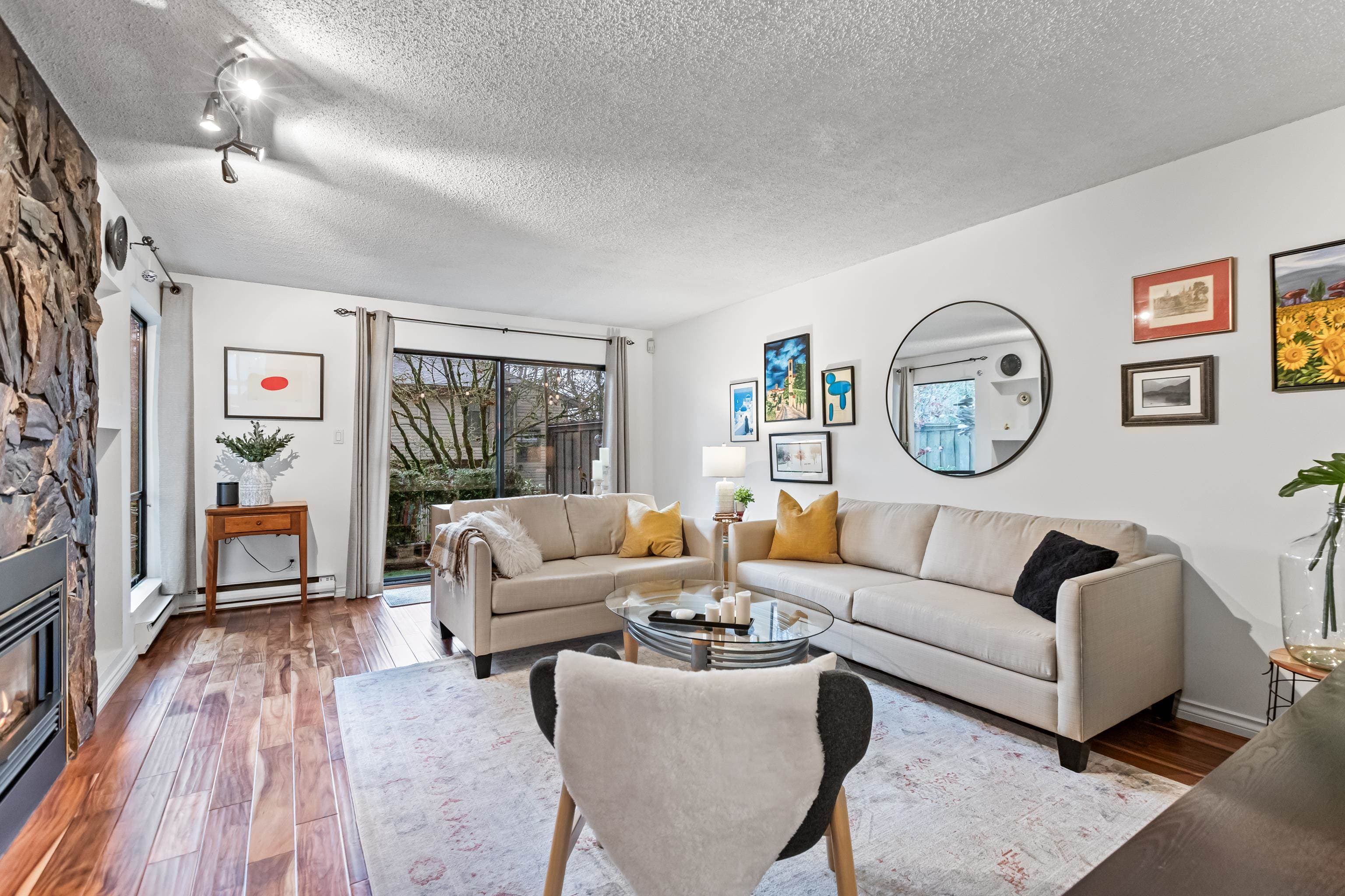 5857 Mayview Circle, Burnaby, V5E 4B7 — photo 2