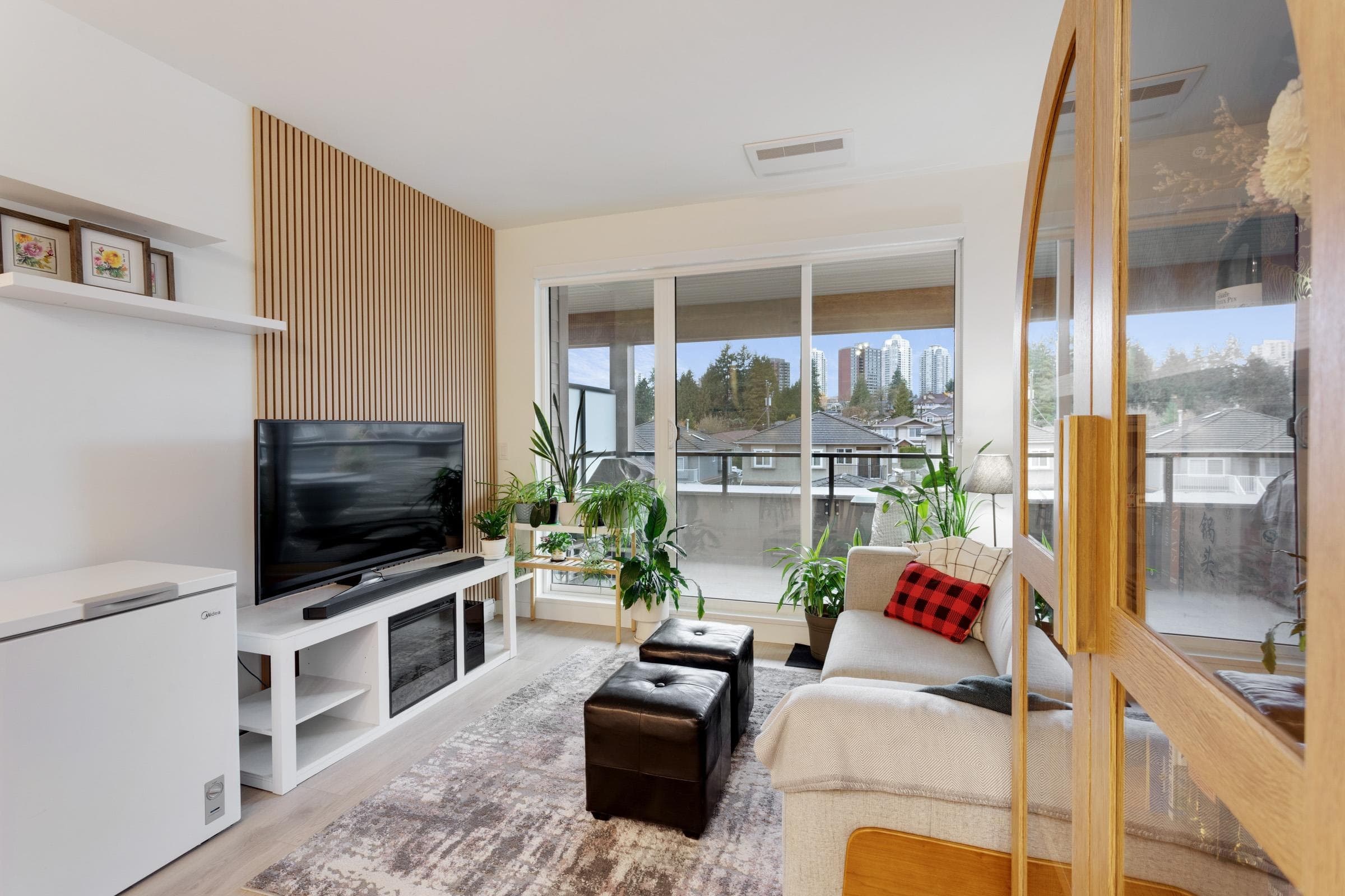 306 - 7588 16th Street, Burnaby, V3N 0H8 — photo 3
