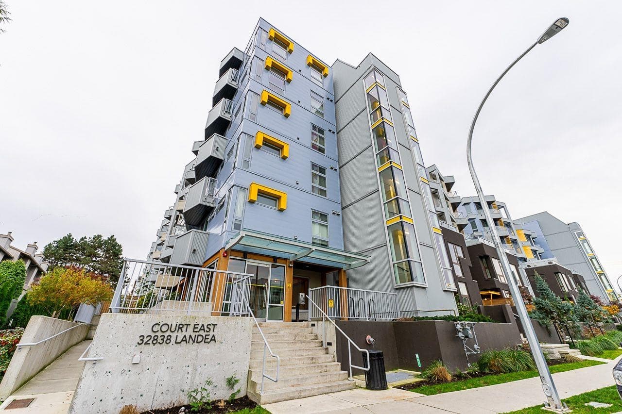 512 - 32838 Landeau Place, Abbotsford, V2S 0M6 — photo 2