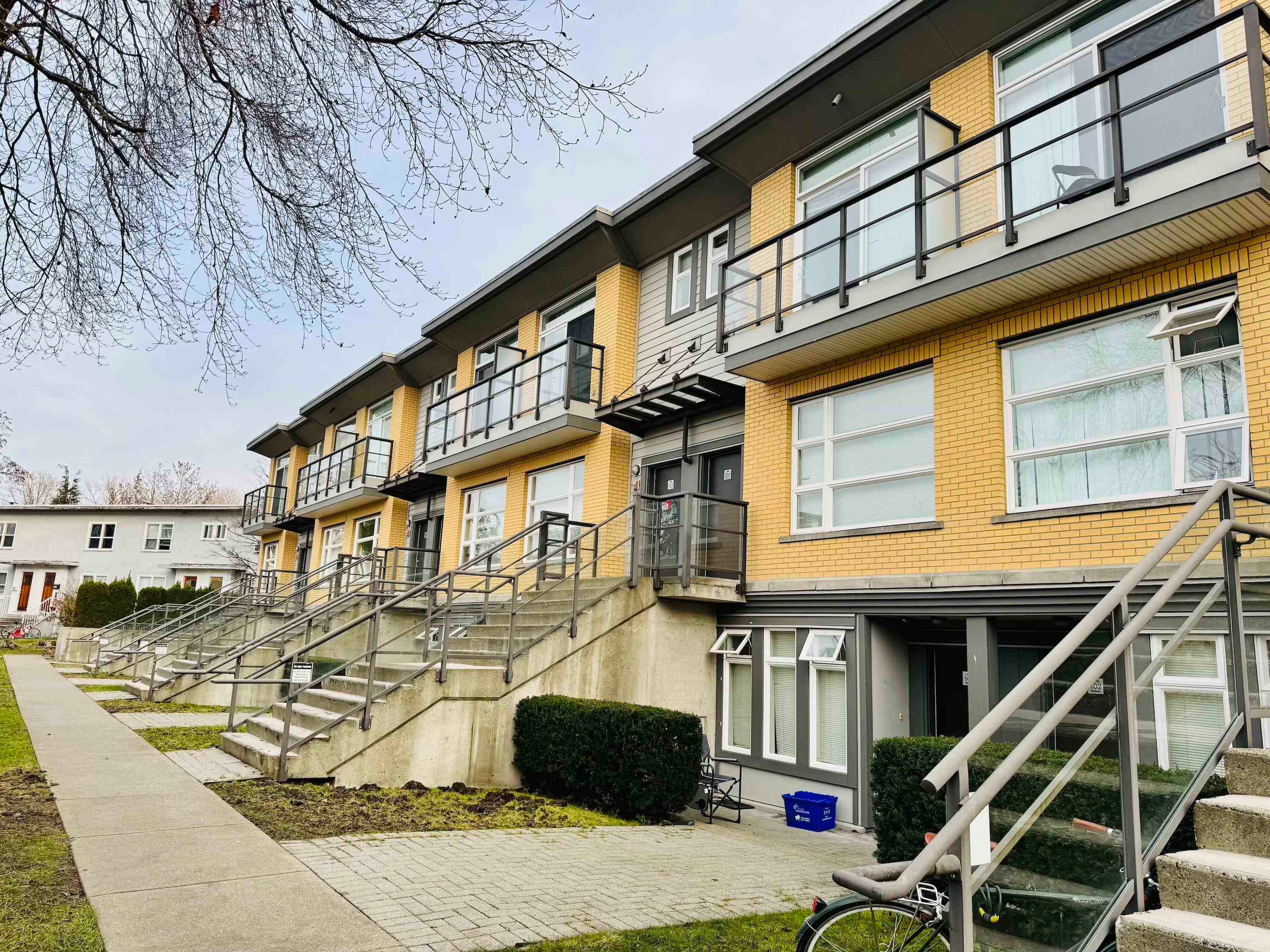 204 - 5568 Kings Road, Vancouver, V6T 1K8 — photo 2