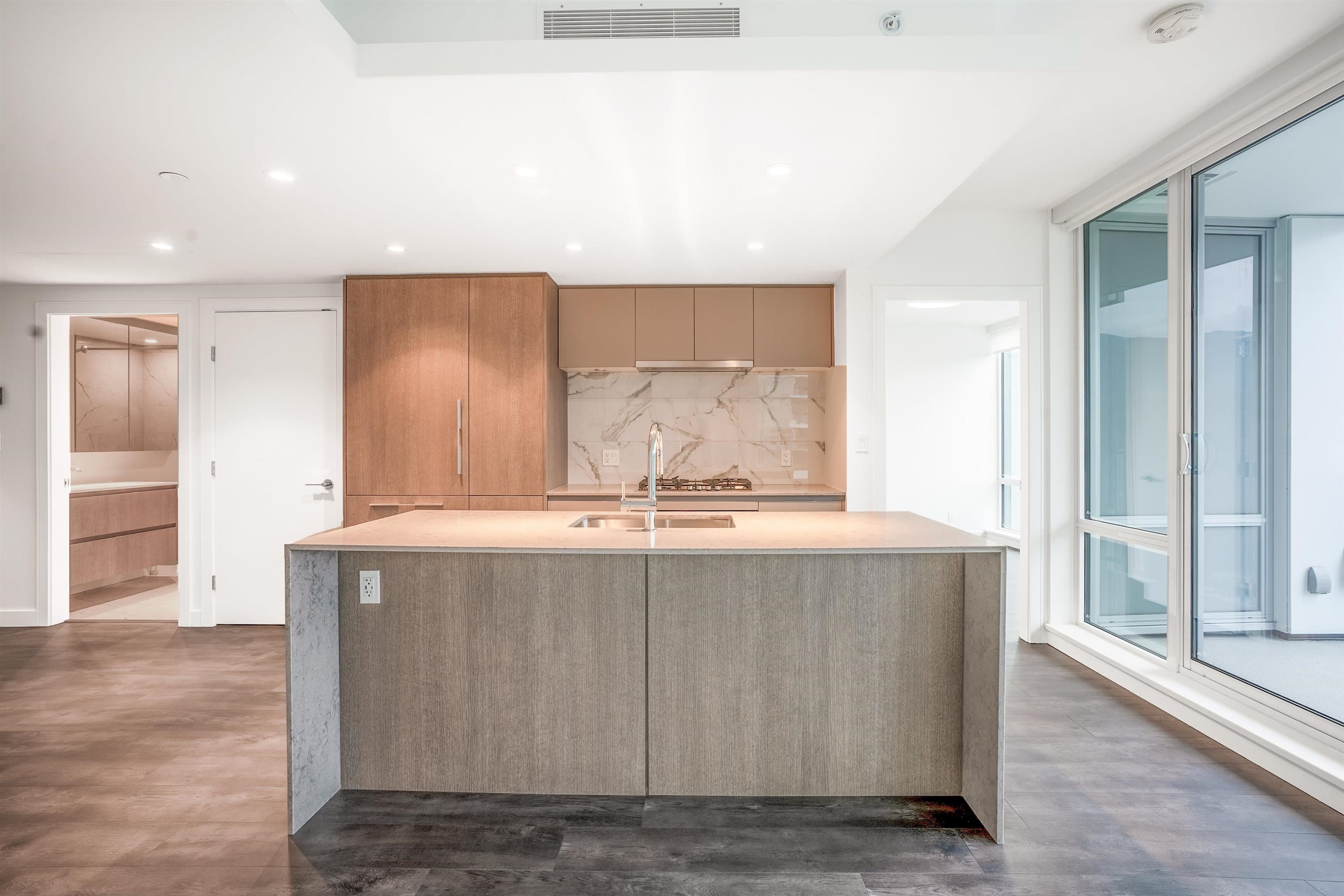 2201 - 1500 Fern Street, North Vancouver, V7J 0B6 — photo 3
