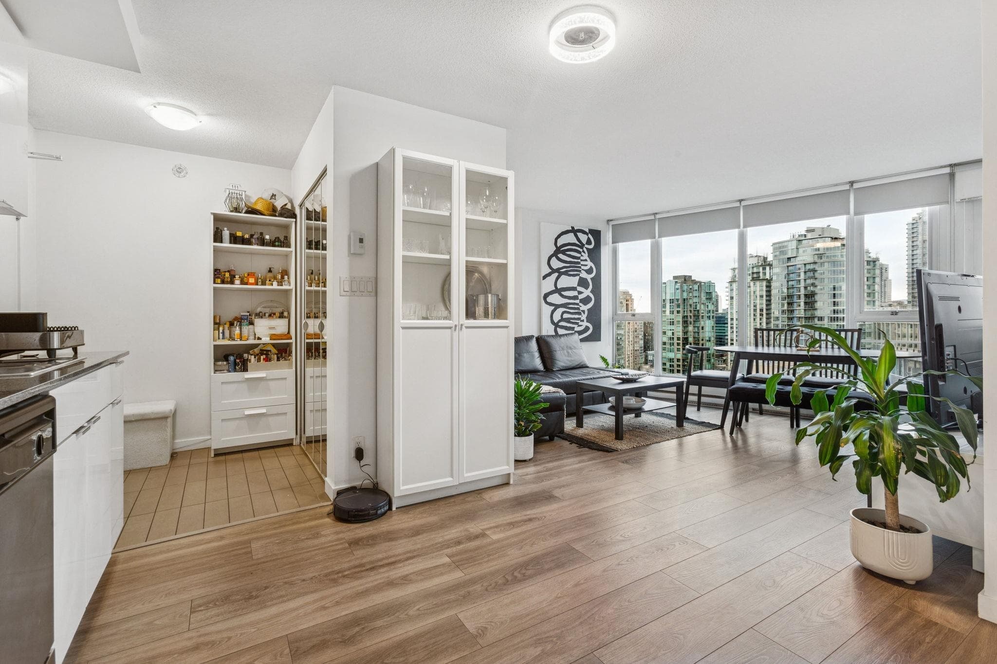 2810 - 233 Robson Street, Vancouver, V6B 2M1 — photo 5