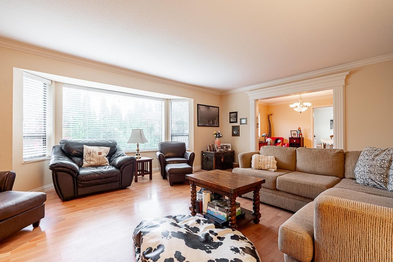 15576 Buena Vista Avenue, White Rock, V4B 1Z2 — photo 3