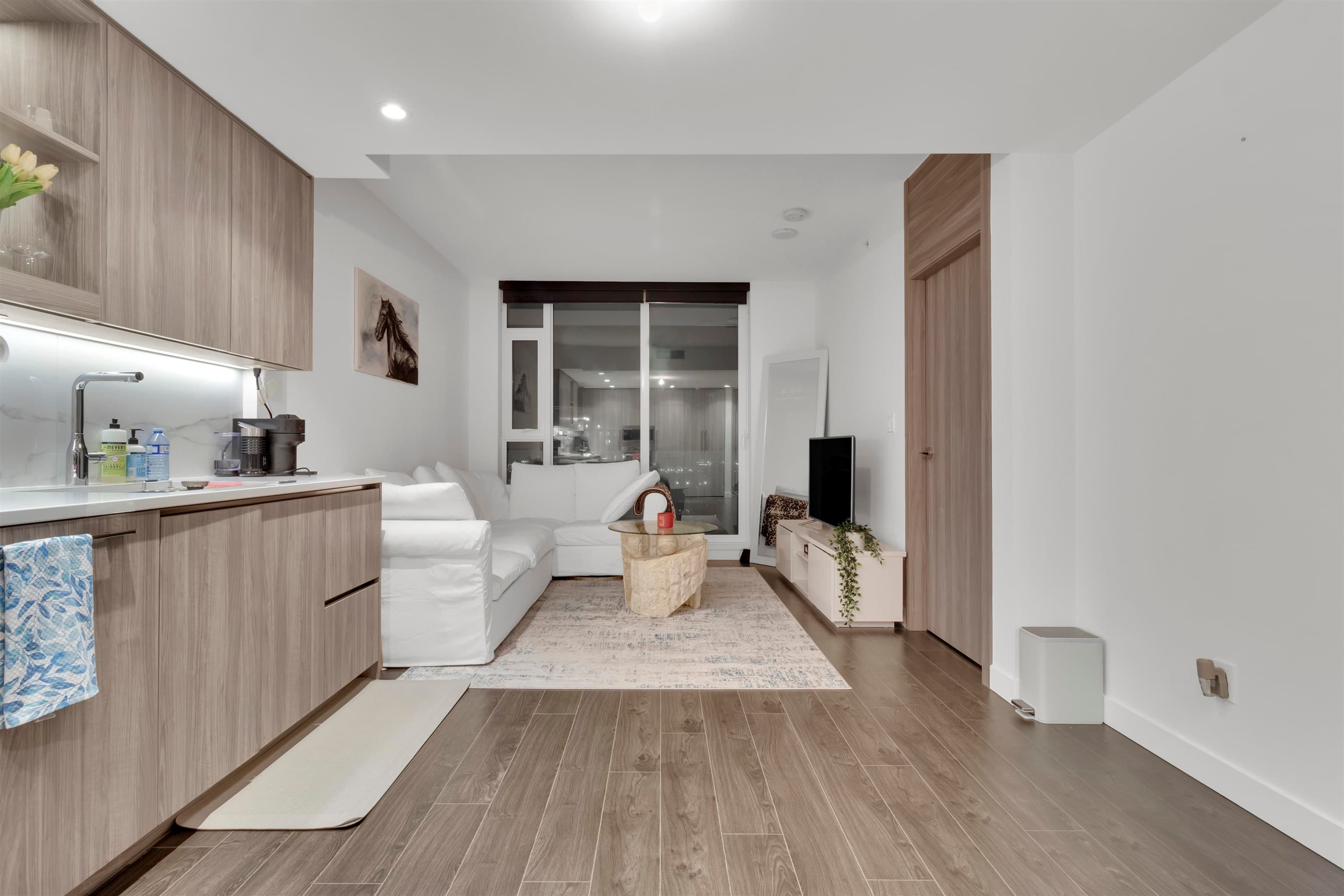 3701 - 9887 Whalley Boulevard, Surrey, V3T 0P4 — photo 3