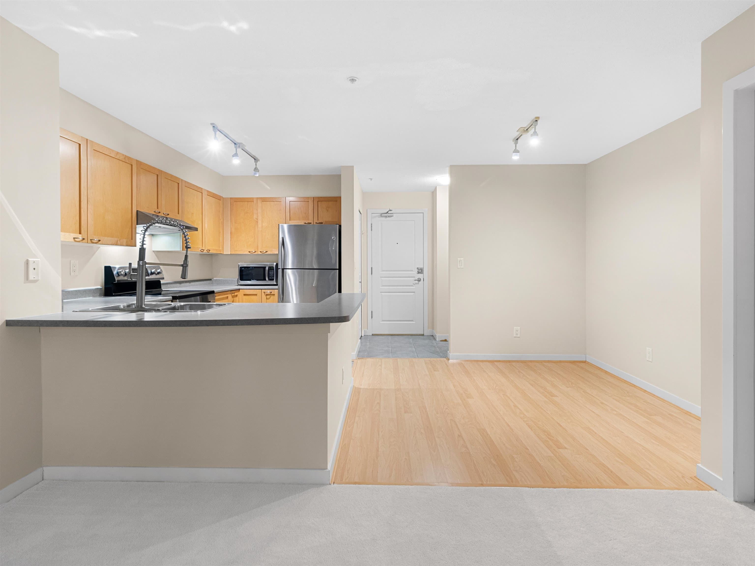 207 - 7383 Griffiths Drive, Burnaby, V5E 4M8 — photo 2
