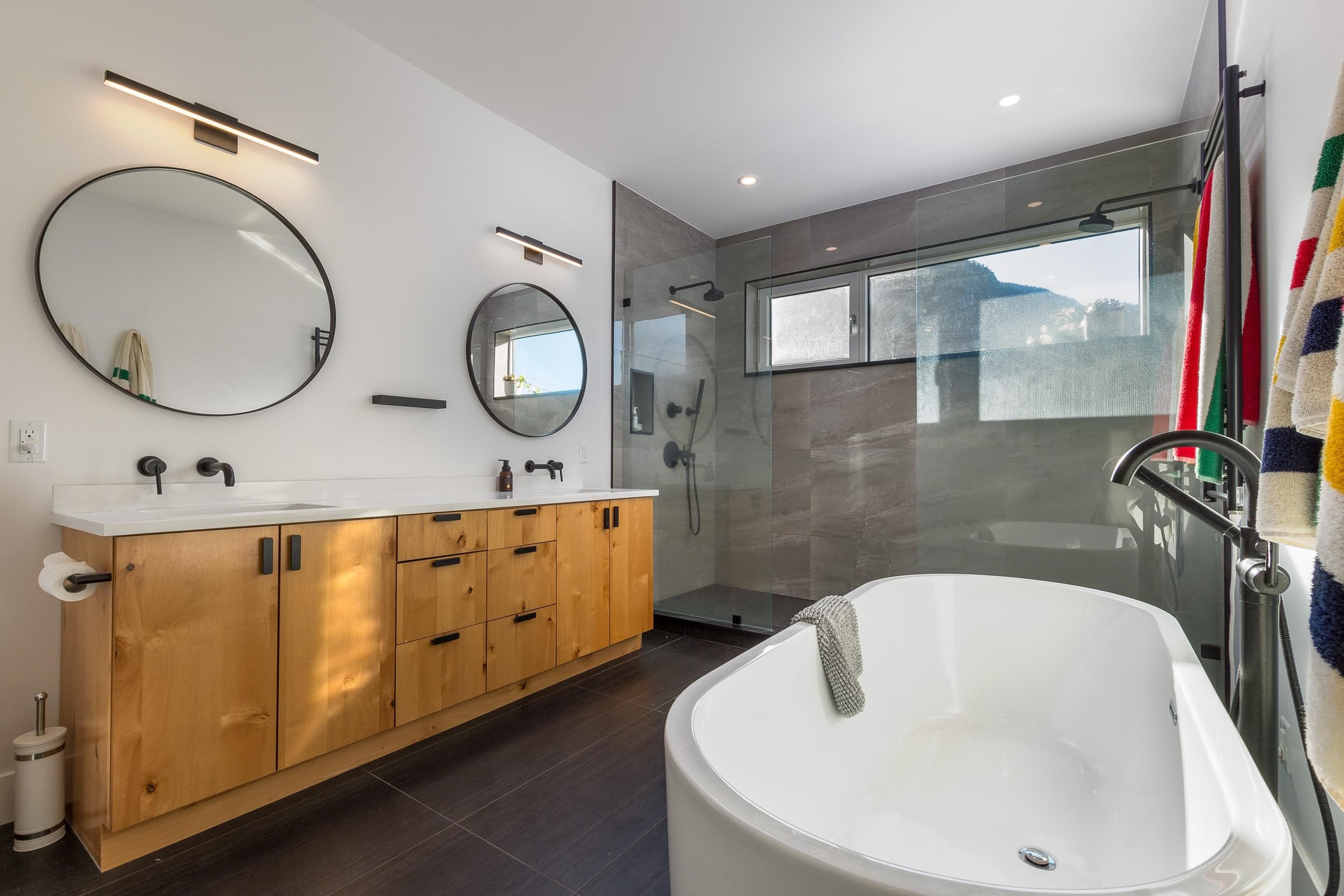 2193 Crumpit Woods Drive, Squamish, V8B 0T6 — photo 3