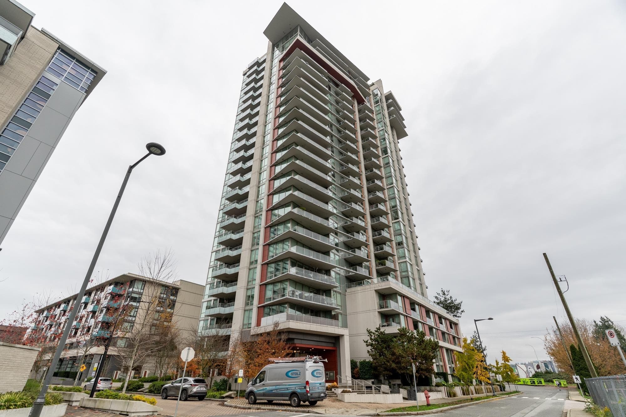 1501 - 1550 Fern Street, North Vancouver, V7J 1H6 — photo 2