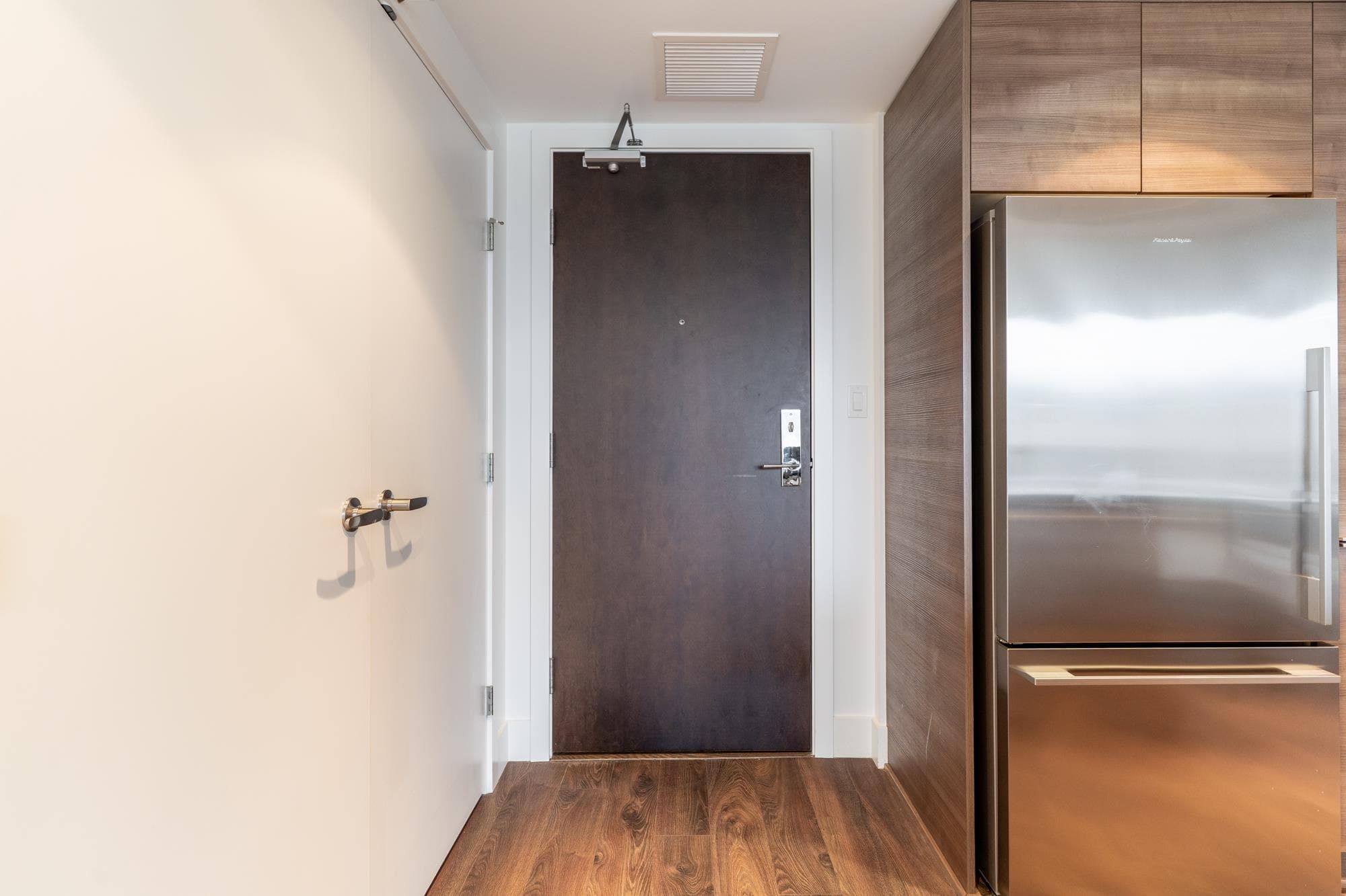 1501 - 1550 Fern Street, North Vancouver, V7J 1H6 — photo 5