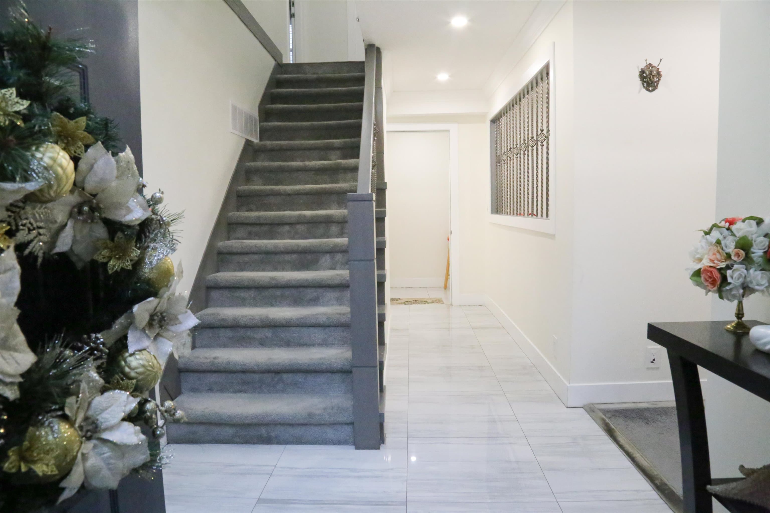 14183 72a Avenue, Surrey, V3W 2R2 — photo 3