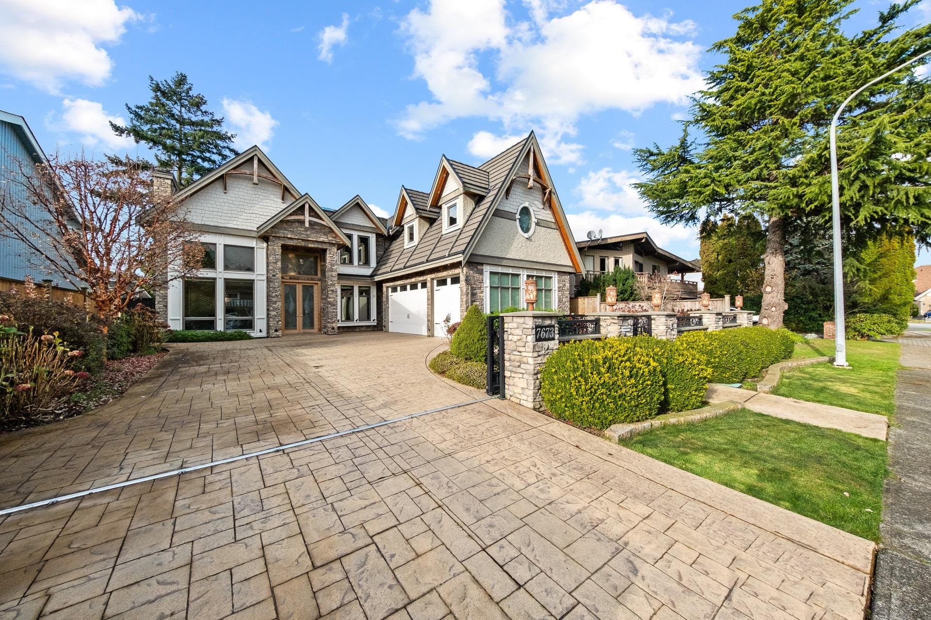 7673 Dampier Drive, Richmond