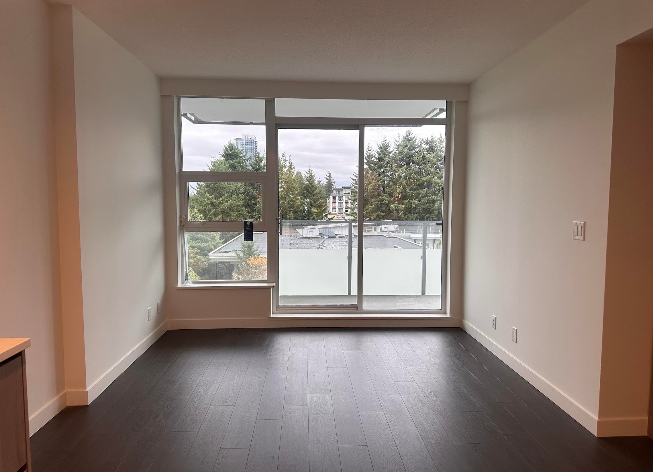 801 - 13778 100 Avenue, Surrey, V3T 0V3 — photo 3