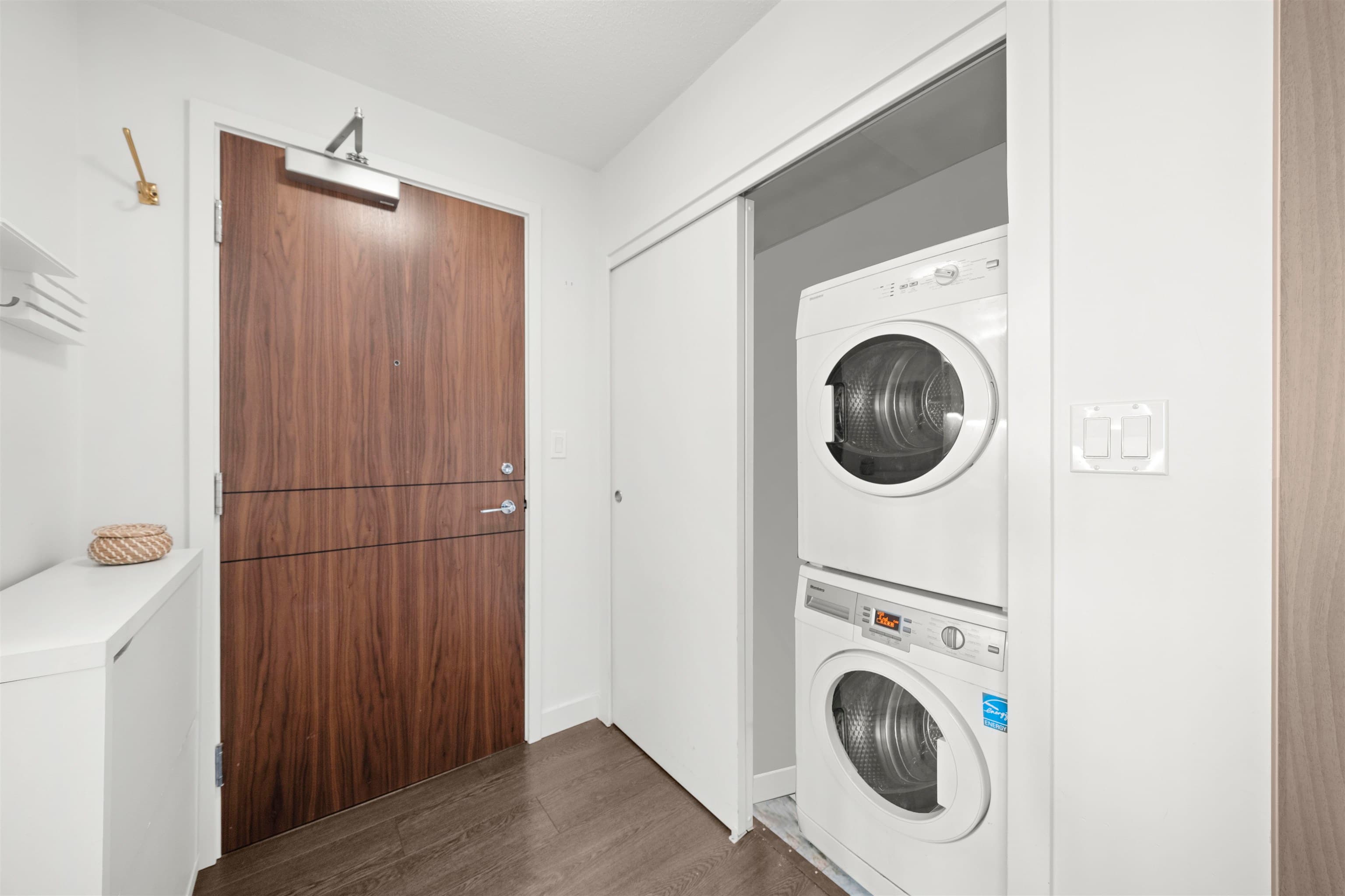 1901 - 13696 100 Avenue, Surrey, V3T 0L5 — photo 3