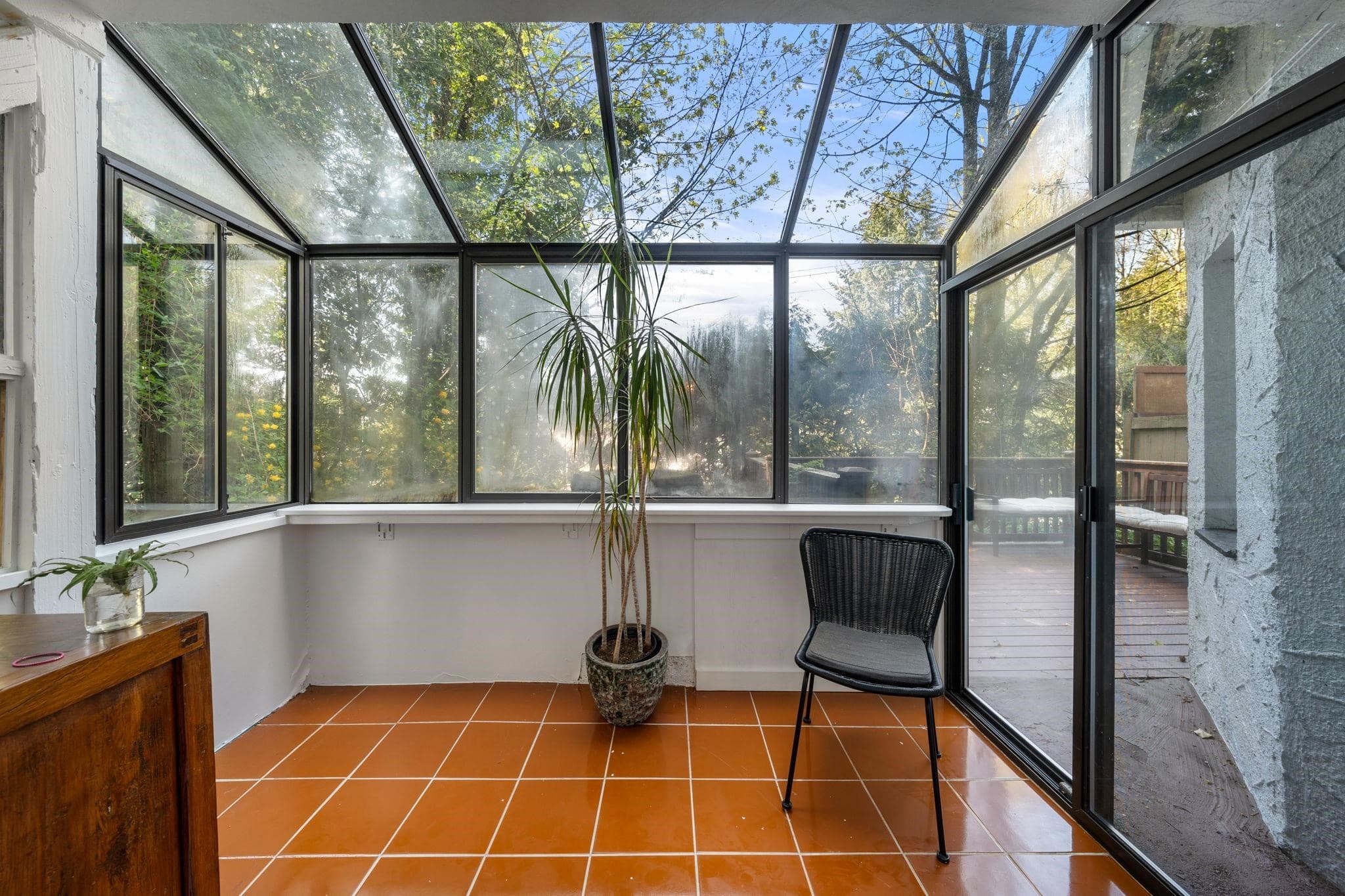 2052 Capilano Road, North Vancouver, V7P 3B8 — photo 4