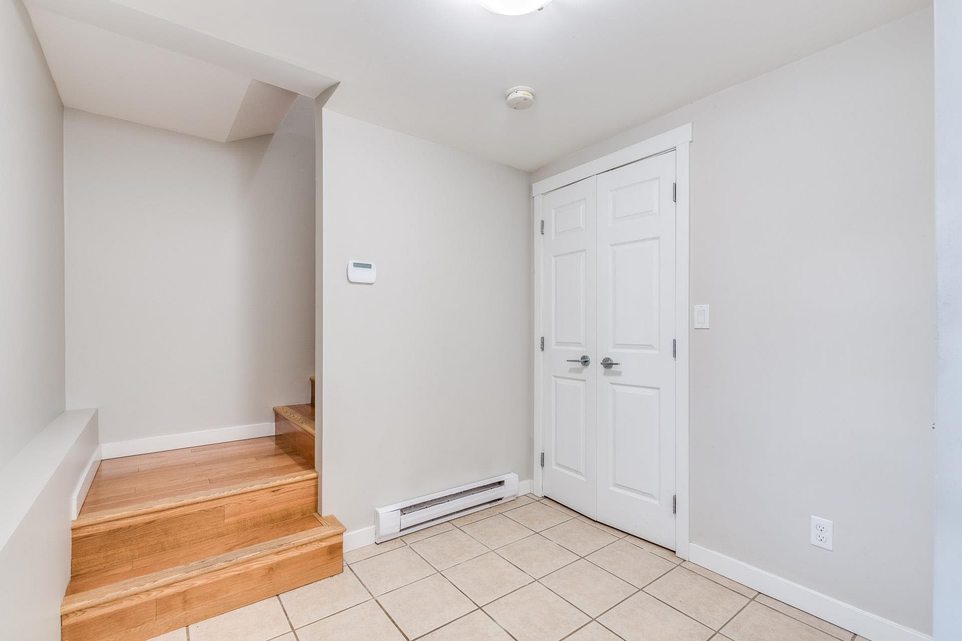 20995 118 Avenue, Maple Ridge, V2X 2M6 — photo 2