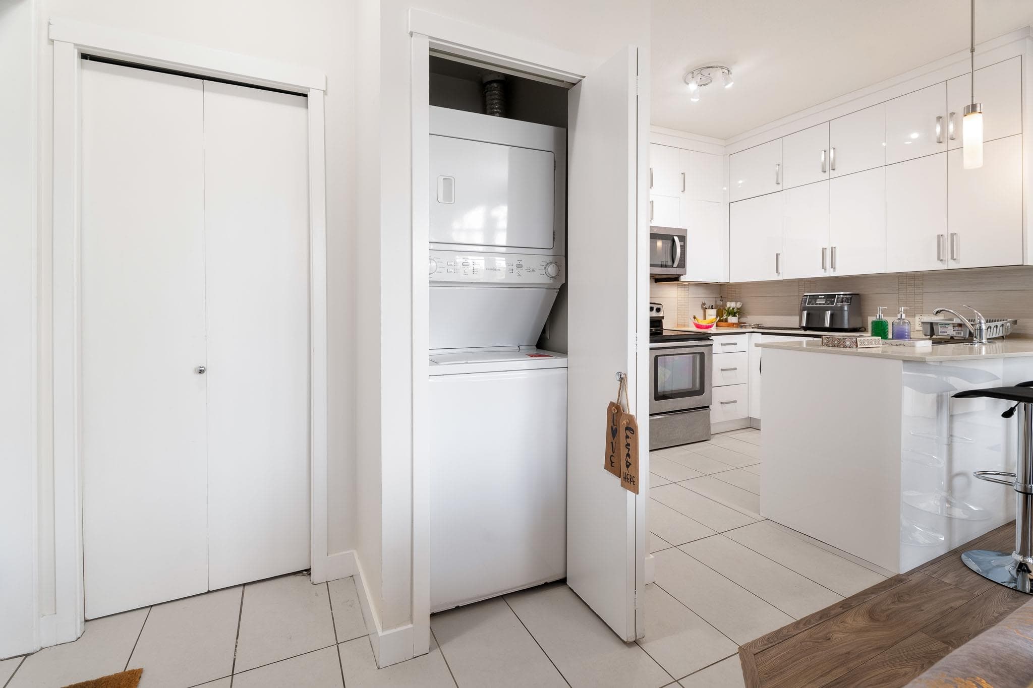 308 - 13399 104 Avenue, Surrey, V3T 0C9 — photo 2