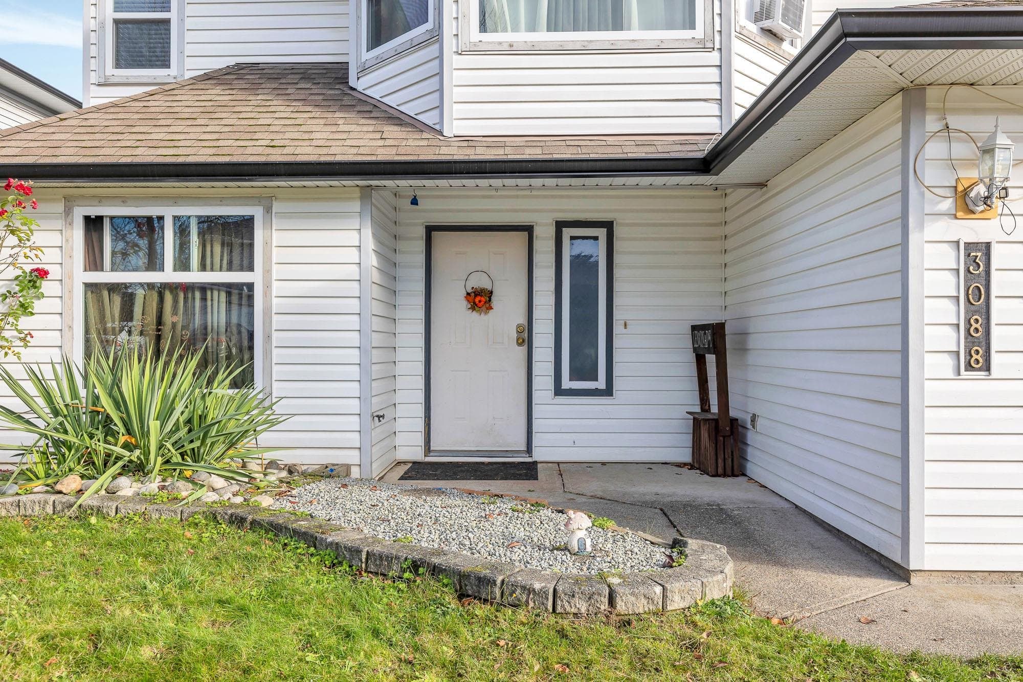 3088 W Osprey Drive, Abbotsford, V2T 5K8 — photo 2