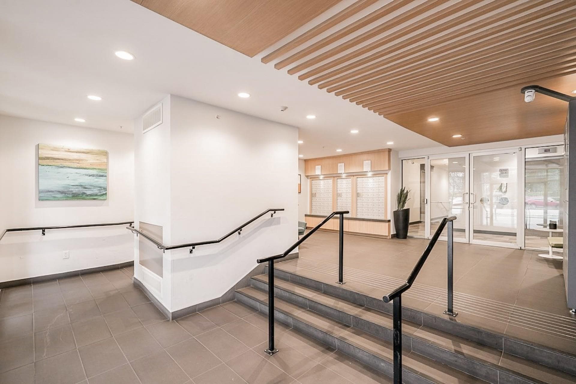 205 - 10581 140 Street, Surrey, V3T 0M7 — photo 4