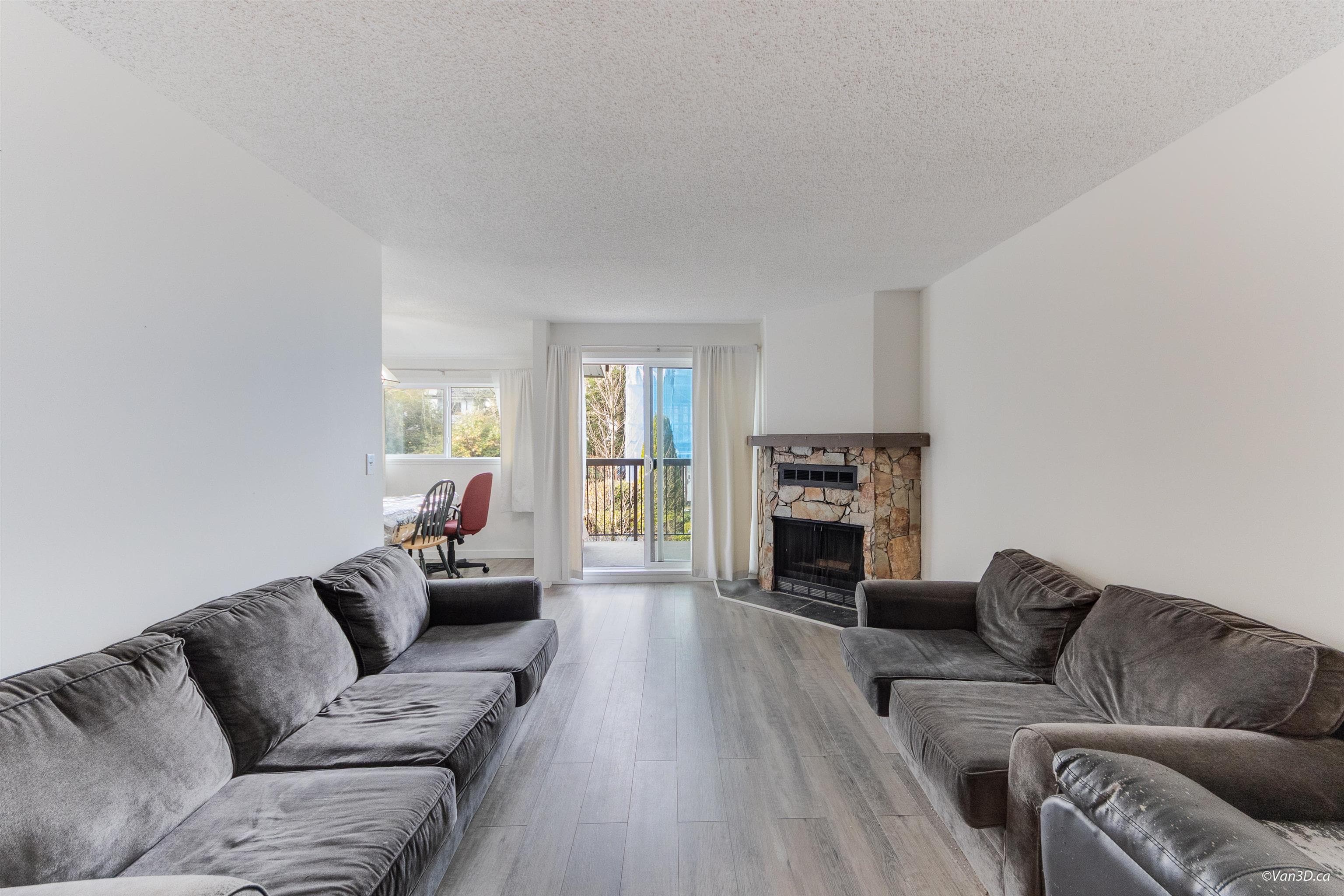 203 - 7162 133a Street, Surrey, V3W 7Z9 — photo 2