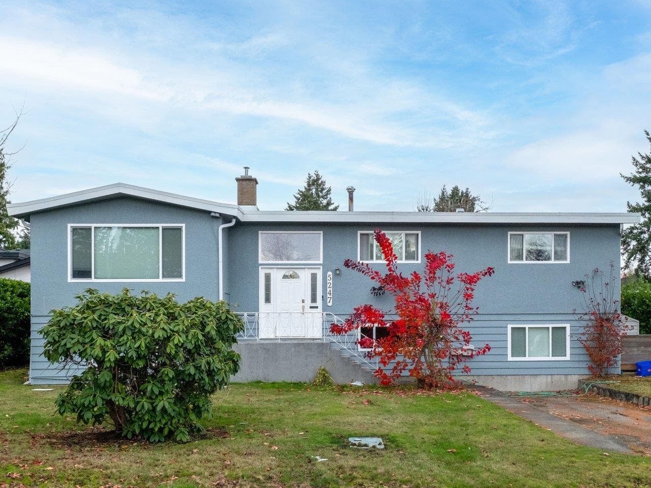 5247 10a Avenue, Delta