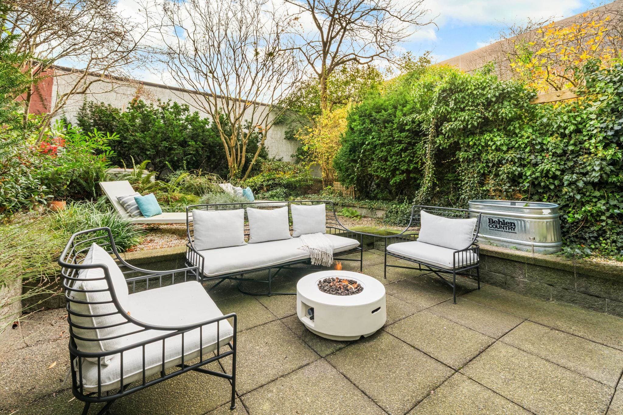 302 - 1438 W 7th Avenue, Vancouver — sold