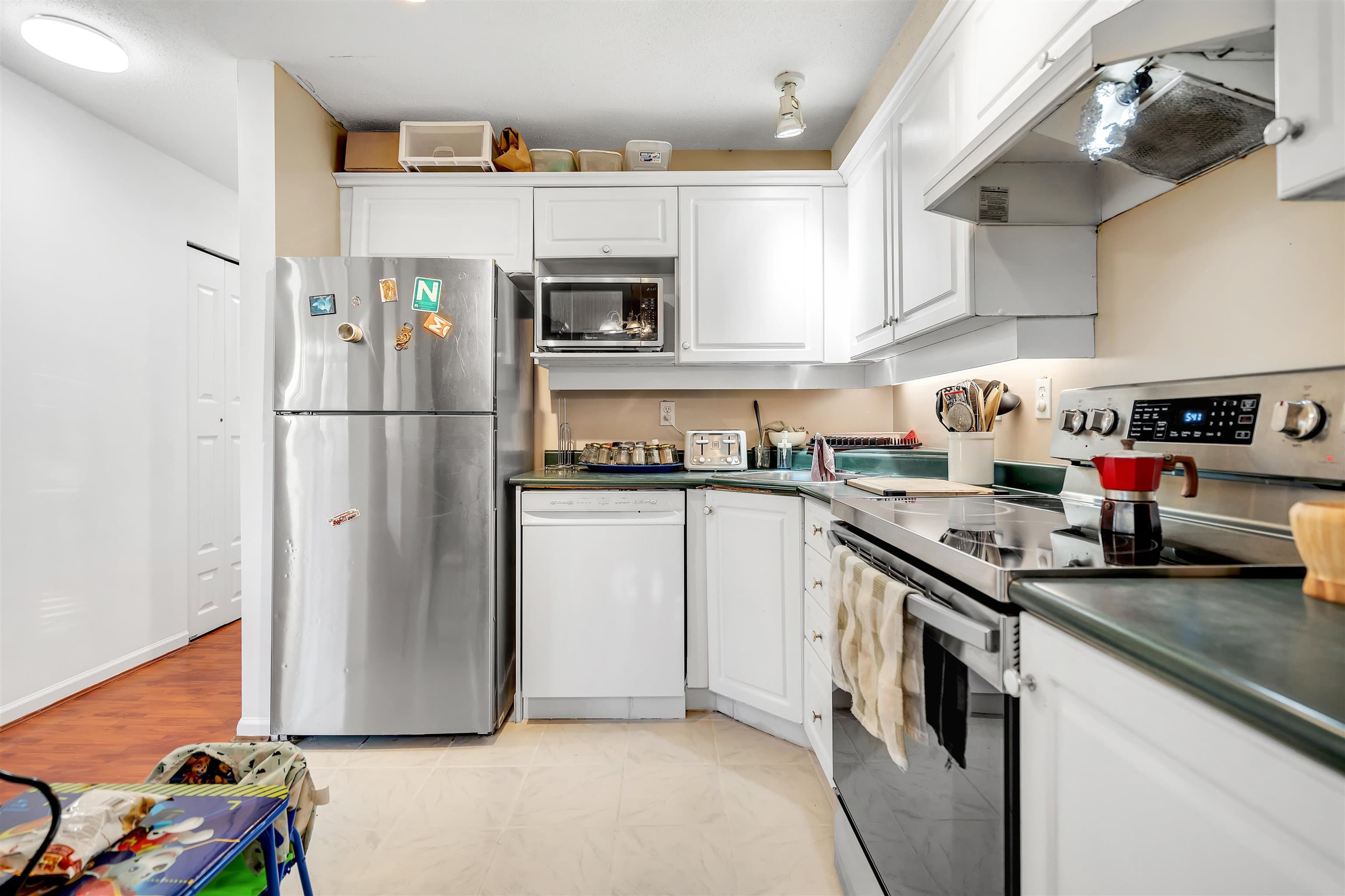 313 - 13780 76 Avenue, Surrey, V3W 1E5 — photo 2