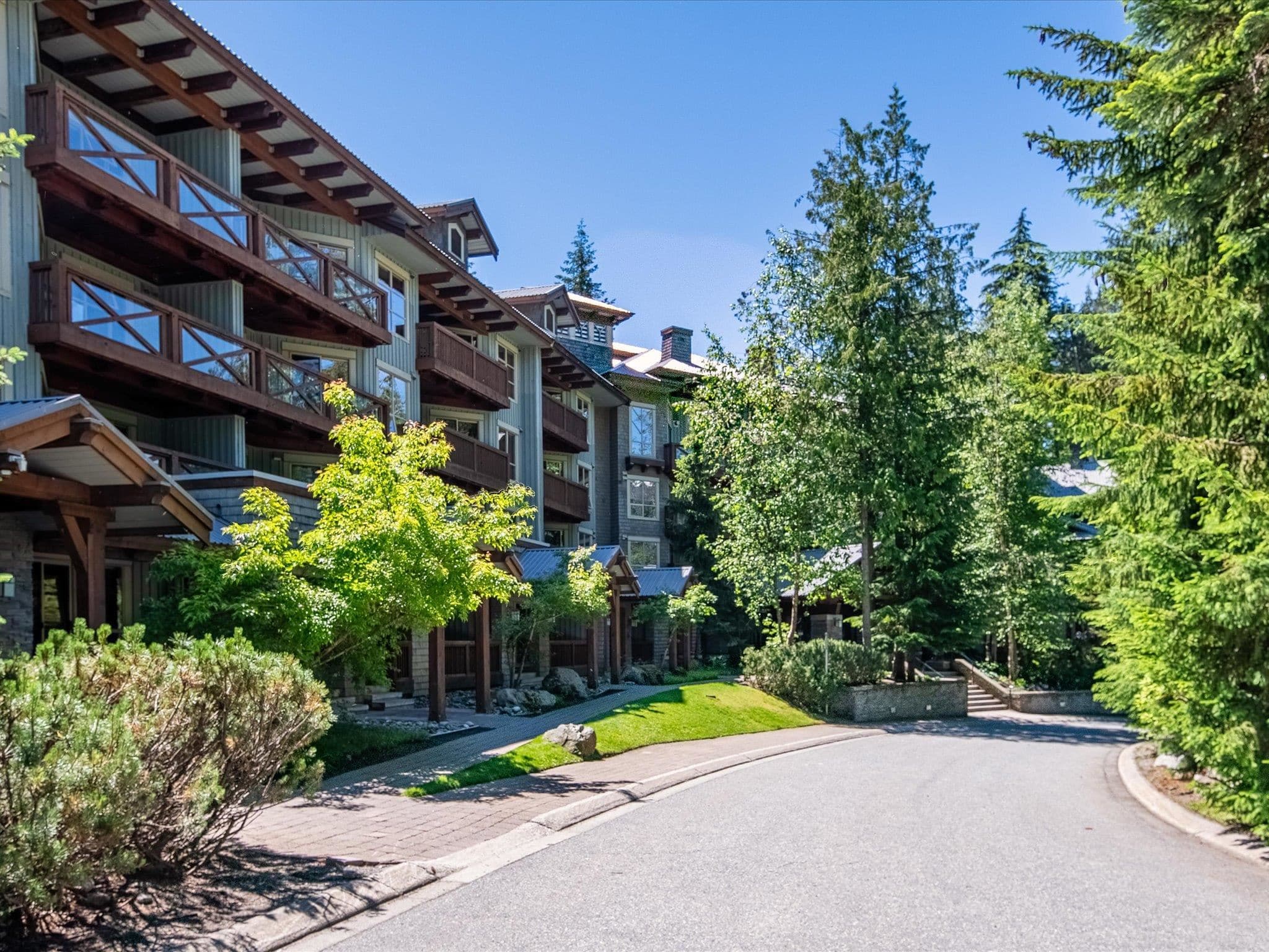 412G3 - 4653 Blackcomb Way, Whistler, V8E 0Y9 — photo 1
