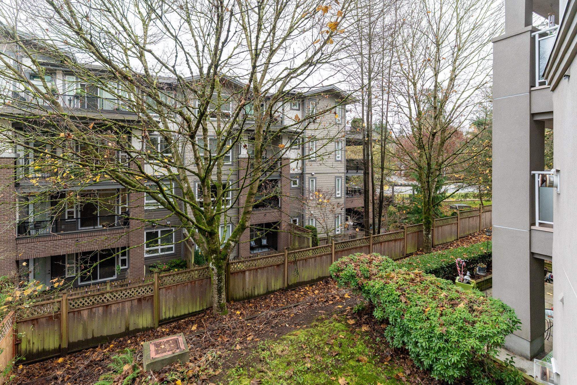 210 - 15150 29a Avenue, Surrey, V4P 3B1 — photo 2